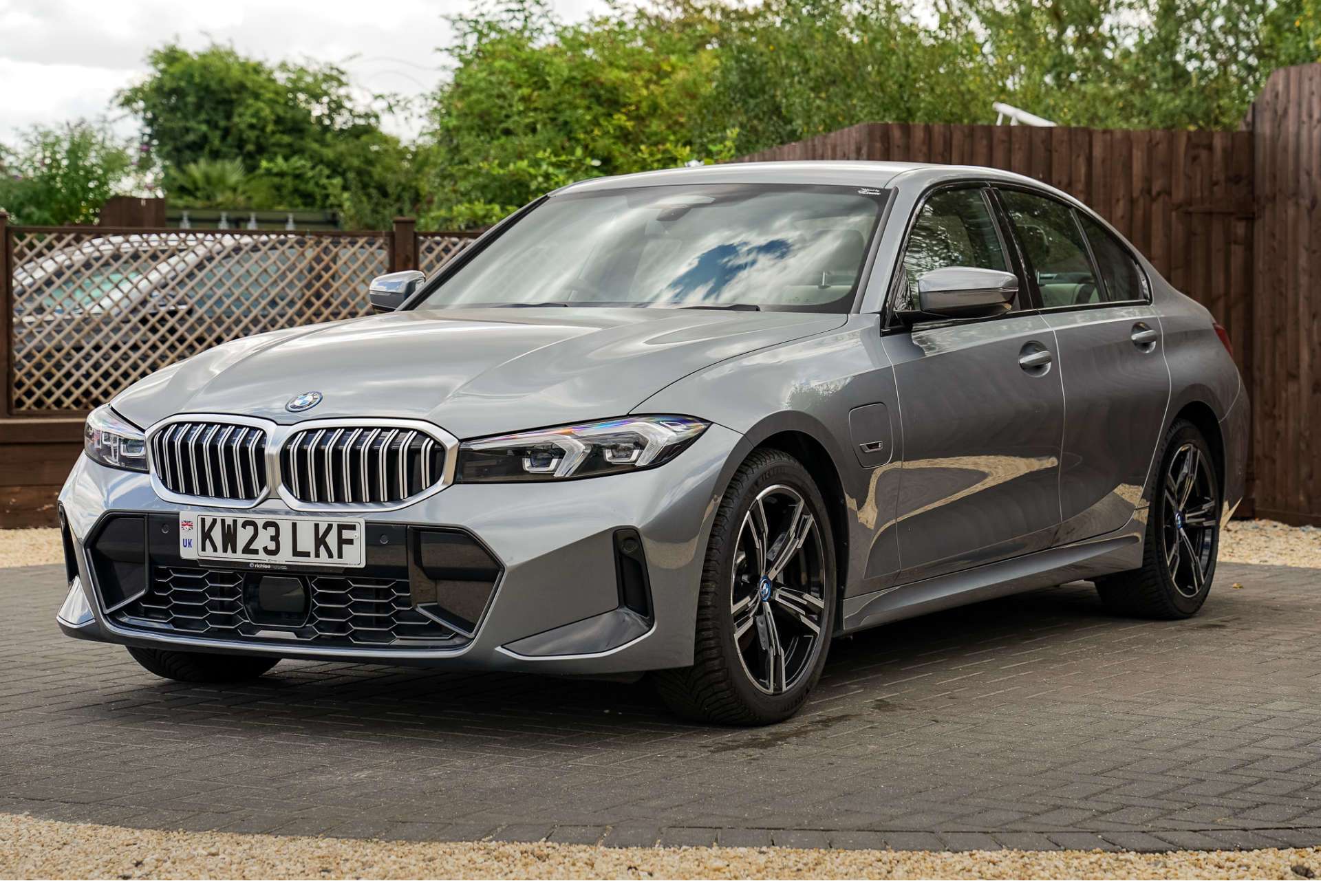 BMW 3 SERIES 2.0 330e 12kWh M Sport Saloon 4dr Petrol Plug-in Hybrid Auto Euro 6 (s/s) (292 ps) For Sale