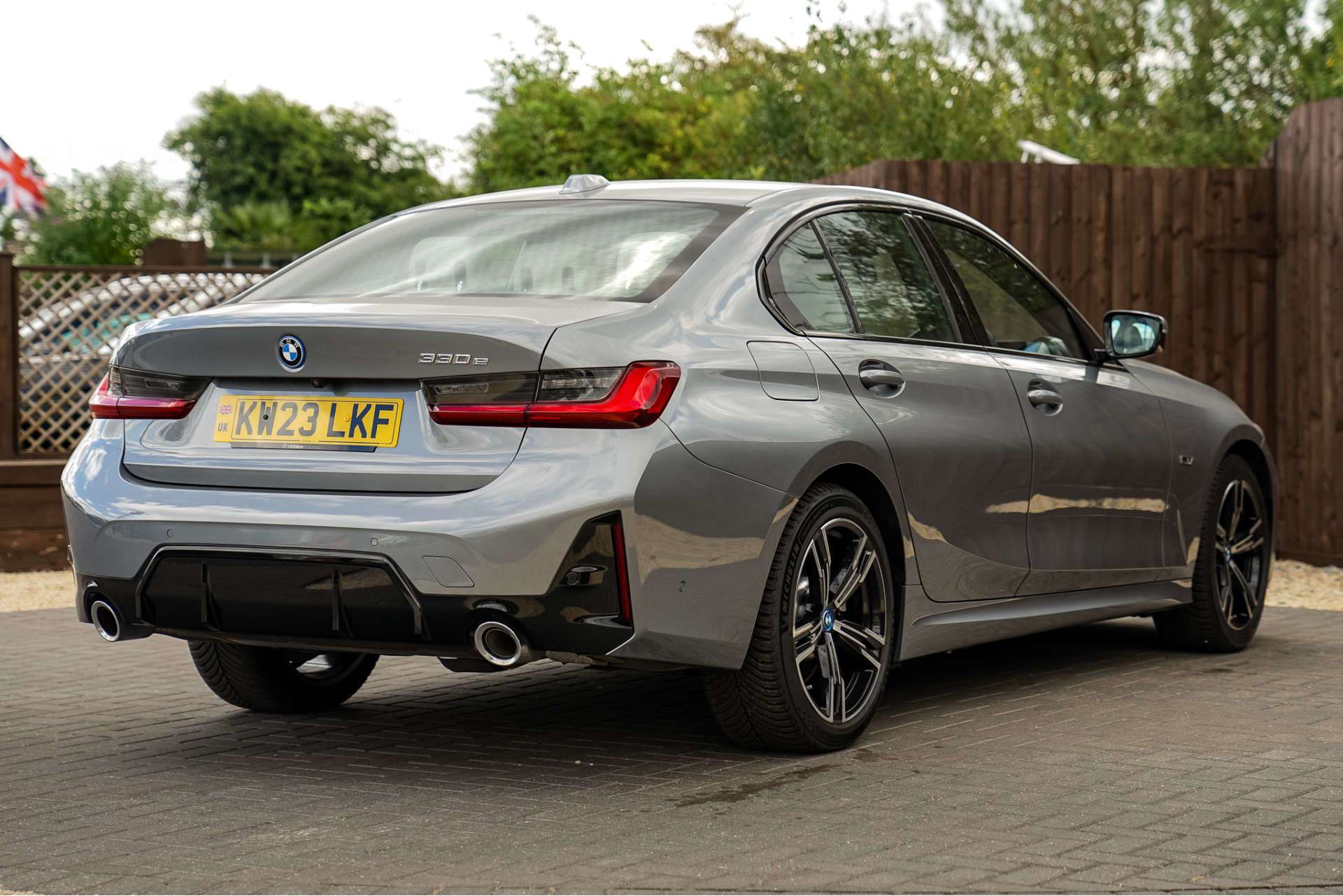 BMW 3 SERIES 2.0 330e 12kWh M Sport Saloon 4dr Petrol Plug-in Hybrid Auto Euro 6 (s/s) (292 ps) For Sale