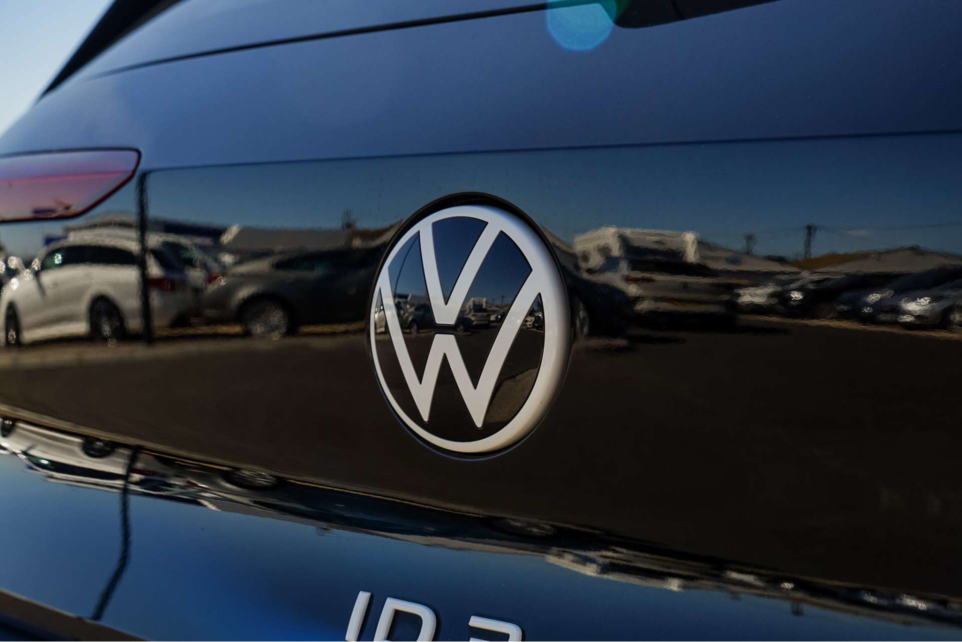 VOLKSWAGEN ID.3 Pro Performance 58kWh Family Hatchback 5dr Electric Auto (204 ps) For Sale