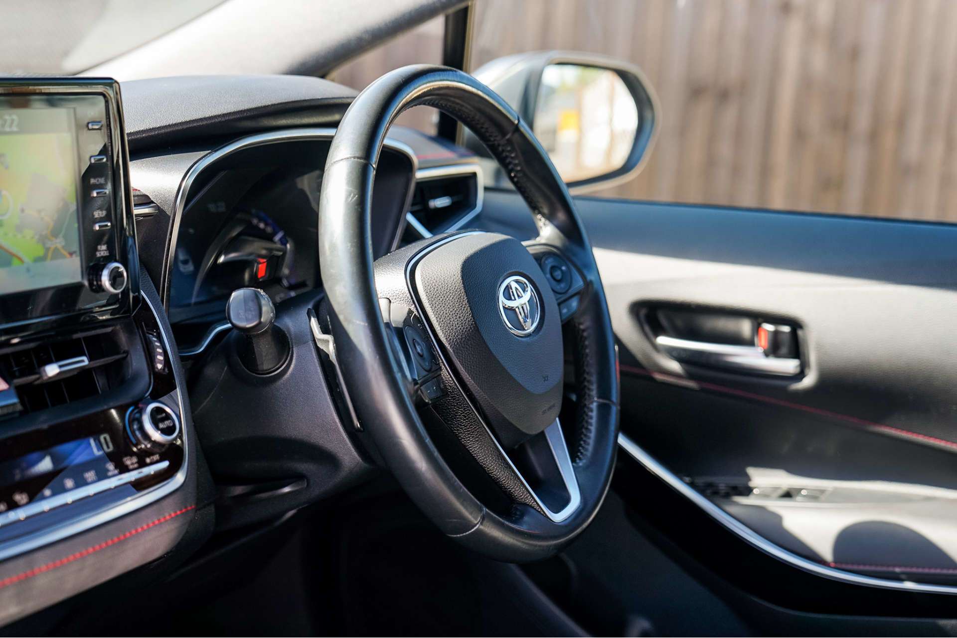 TOYOTA COROLLA 2.0 VVT-h Excel Hatchback 5dr Petrol Hybrid CVT Euro 6 (s/s) (184 ps) For Sale