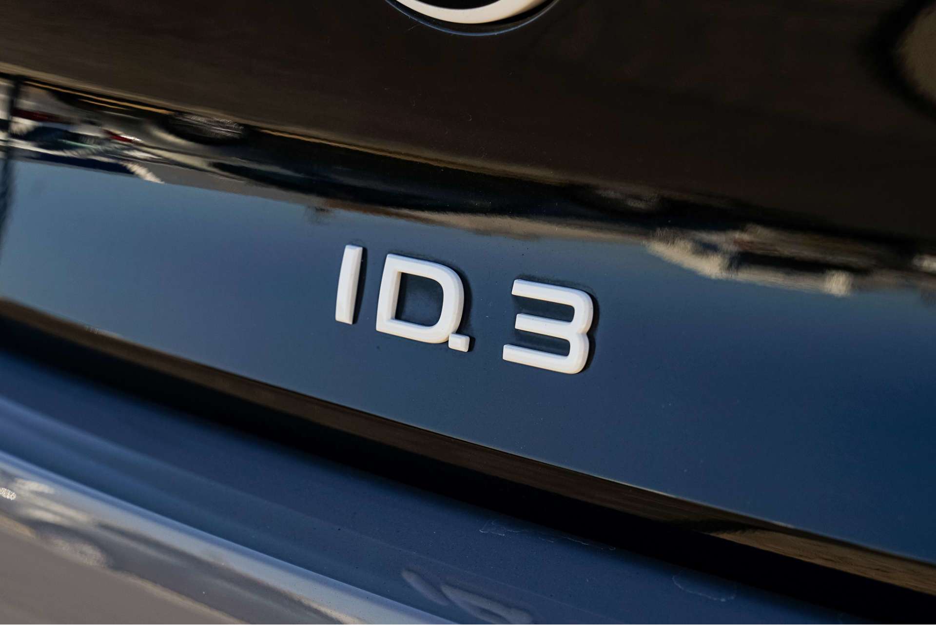 VOLKSWAGEN ID.3 Pro Performance 58kWh Family Hatchback 5dr Electric Auto (204 ps) For Sale