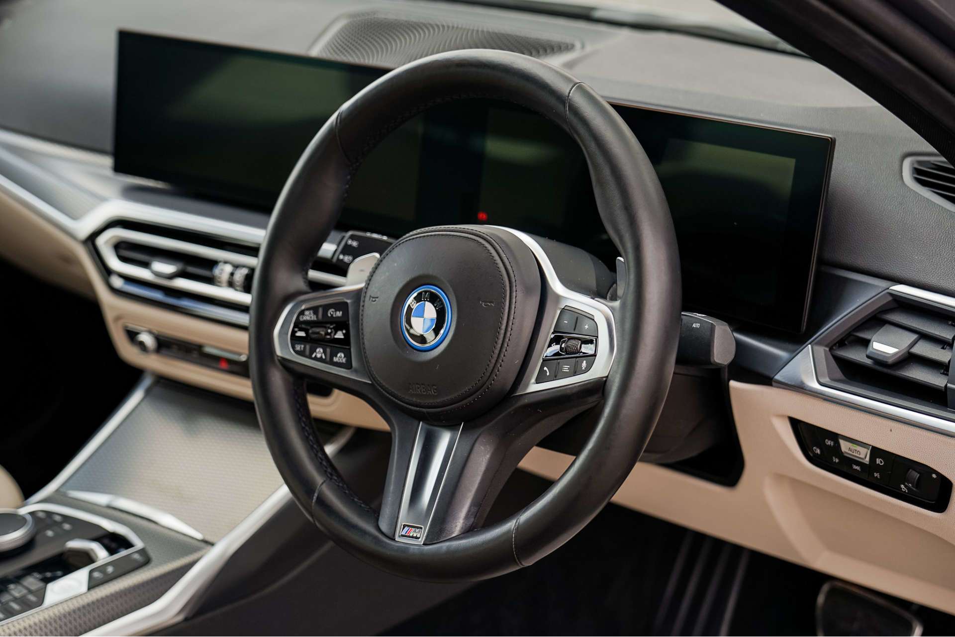 BMW 3 SERIES 2.0 330e 12kWh M Sport Saloon 4dr Petrol Plug-in Hybrid Auto Euro 6 (s/s) (292 ps) For Sale