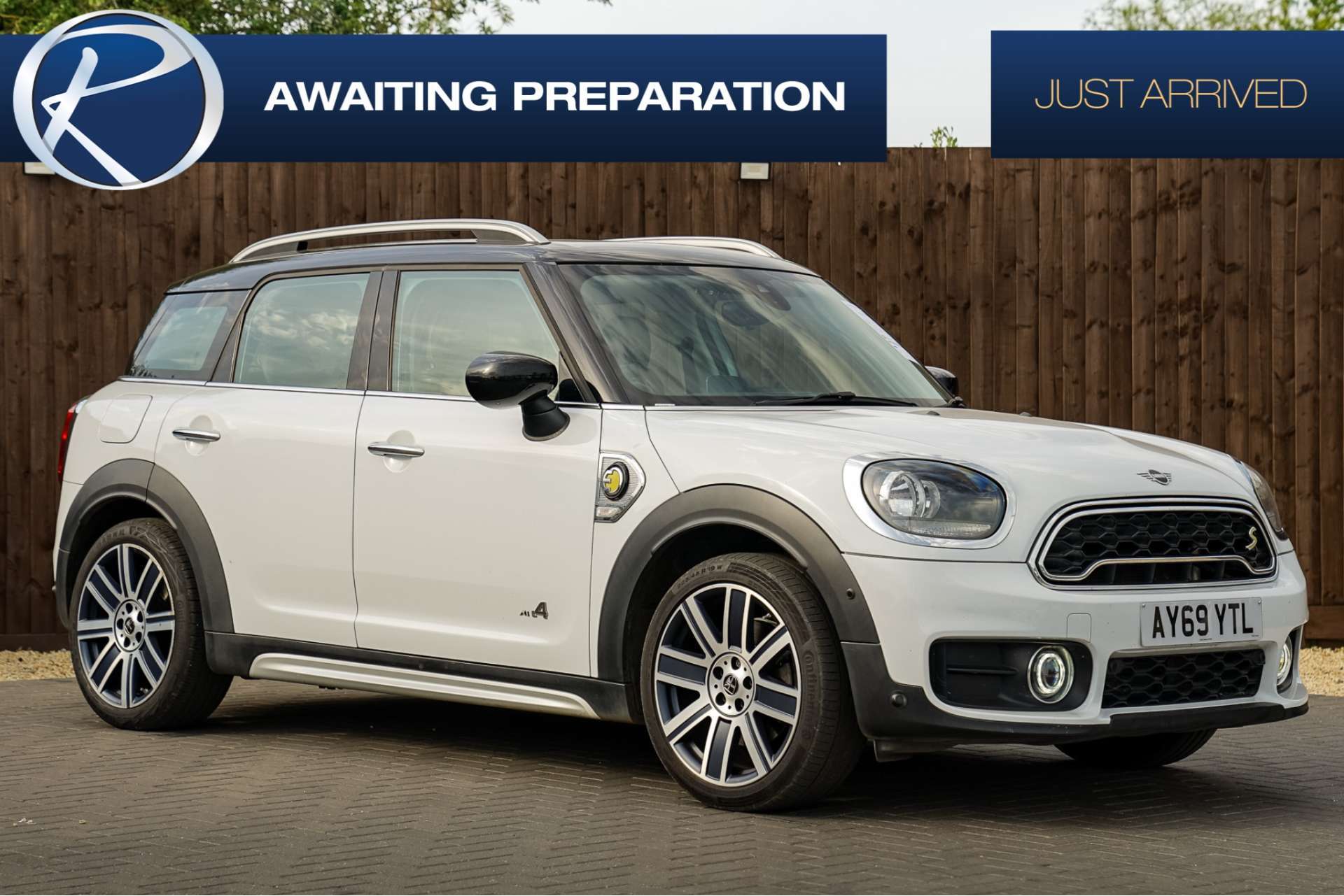 MINI COUNTRYMAN 1.5 10kWh Cooper SE Exclusive SUV 5dr Petrol Plug-in Hybrid Auto ALL4 Euro 6 (s/s) (224 ps) For Sale