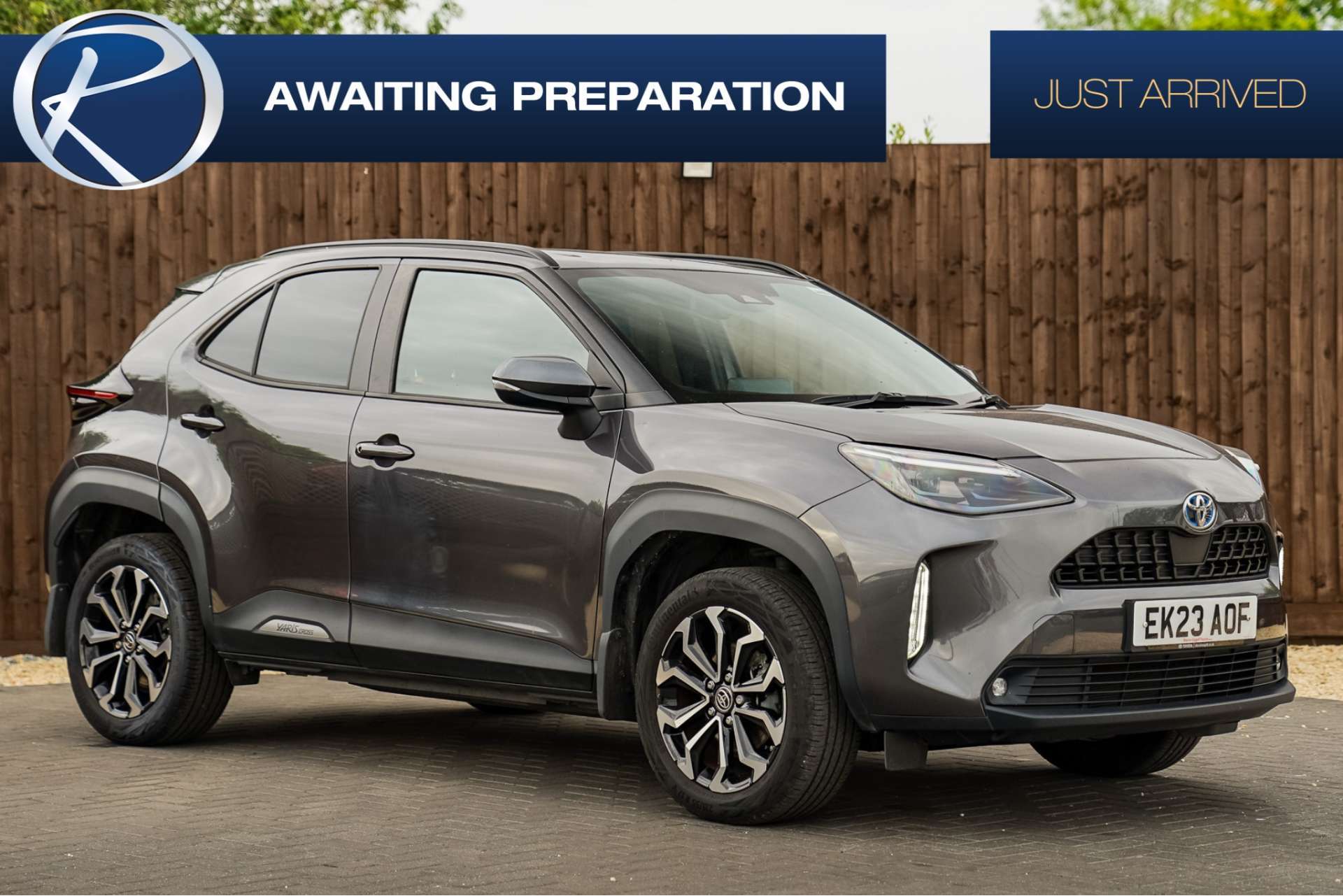 TOYOTA YARIS CROSS 1.5 VVT-h Design SUV 5dr Petrol Hybrid E-CVT Euro 6 (s/s) (116 ps) For Sale