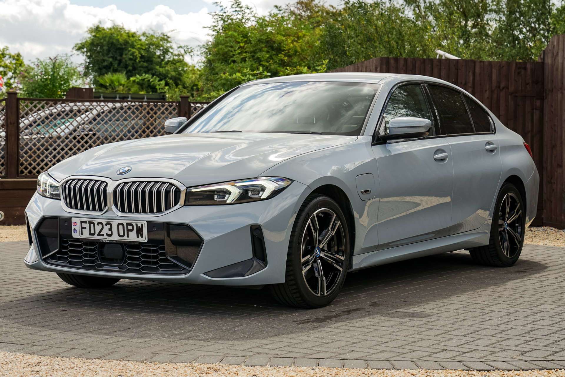 BMW 3 SERIES 2.0 330e 12kWh M Sport Saloon 4dr Petrol Plug-in Hybrid Auto Euro 6 (s/s) (292 ps) For Sale