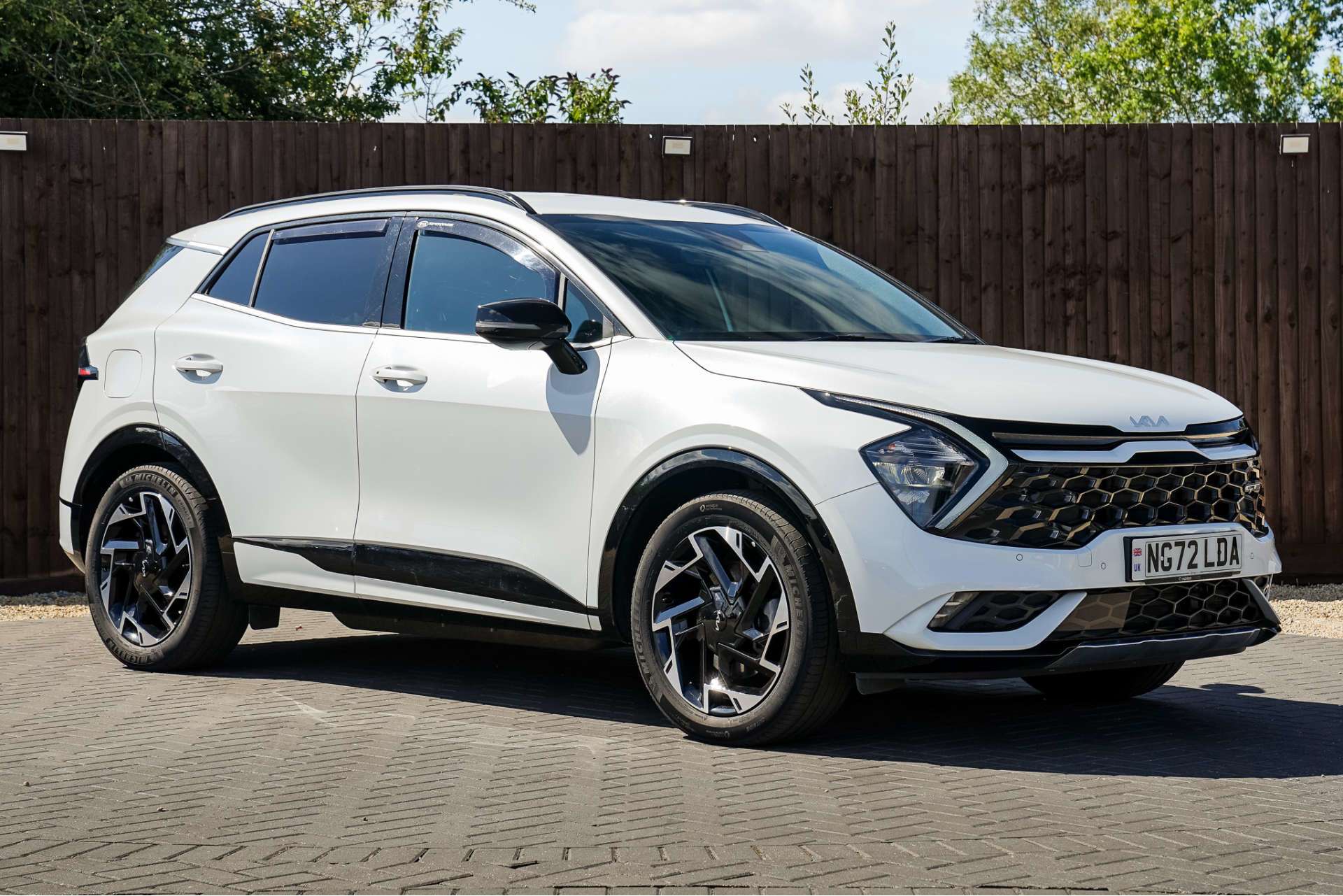 KIA SPORTAGE 1.6 T-GDi 13.8kWh GT-Line SUV 5dr Petrol Plug-in Hybrid Auto AWD Euro 6 (s/s) (261 bhp) For Sale