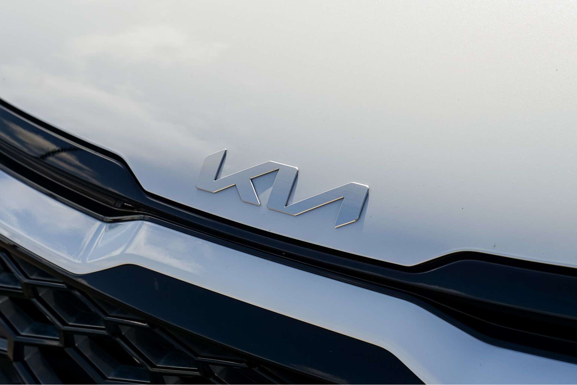 KIA SPORTAGE 1.6 T-GDi 13.8kWh GT-Line SUV 5dr Petrol Plug-in Hybrid Auto AWD Euro 6 (s/s) (261 bhp) For Sale