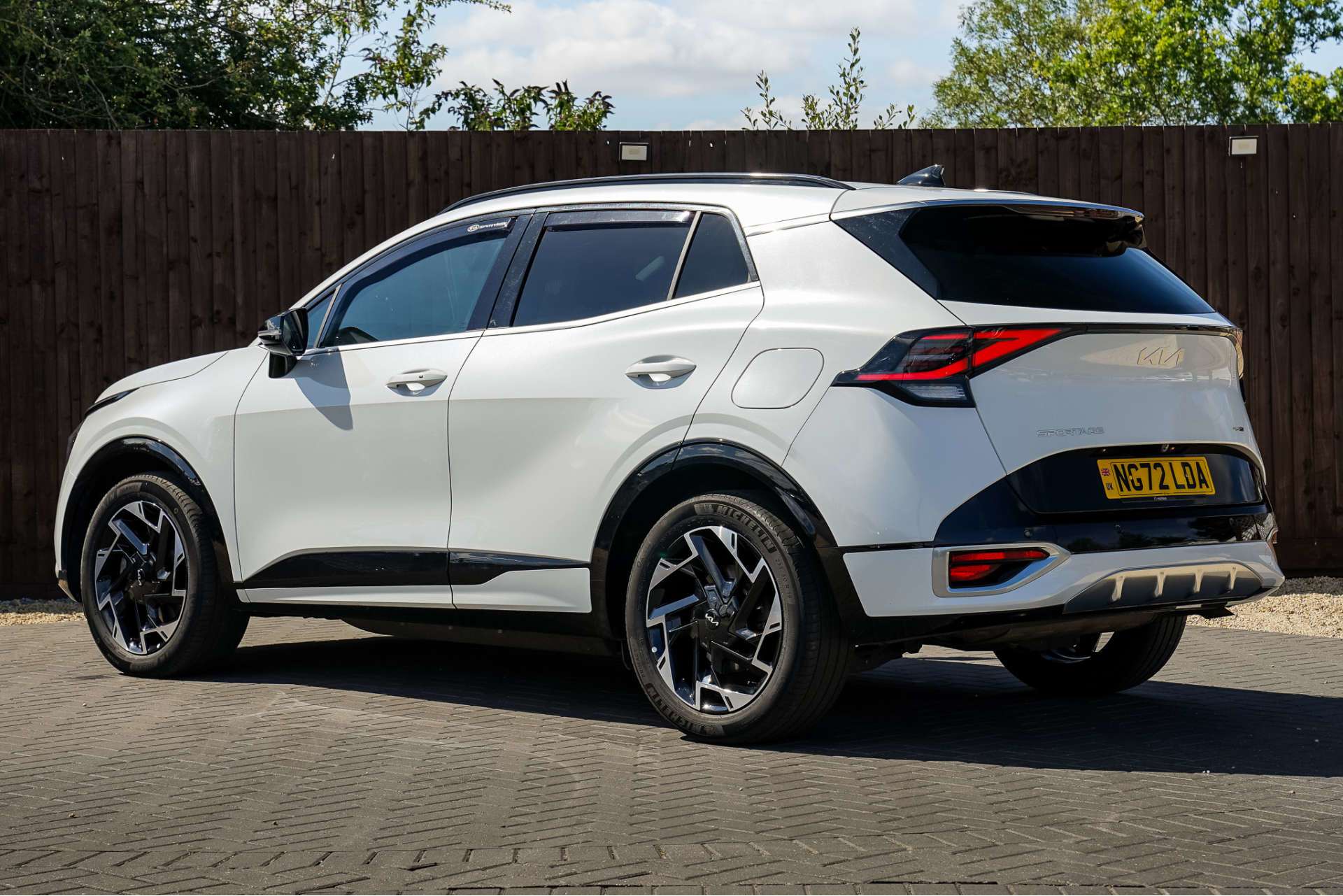KIA SPORTAGE 1.6 T-GDi 13.8kWh GT-Line SUV 5dr Petrol Plug-in Hybrid Auto AWD Euro 6 (s/s) (261 bhp) For Sale