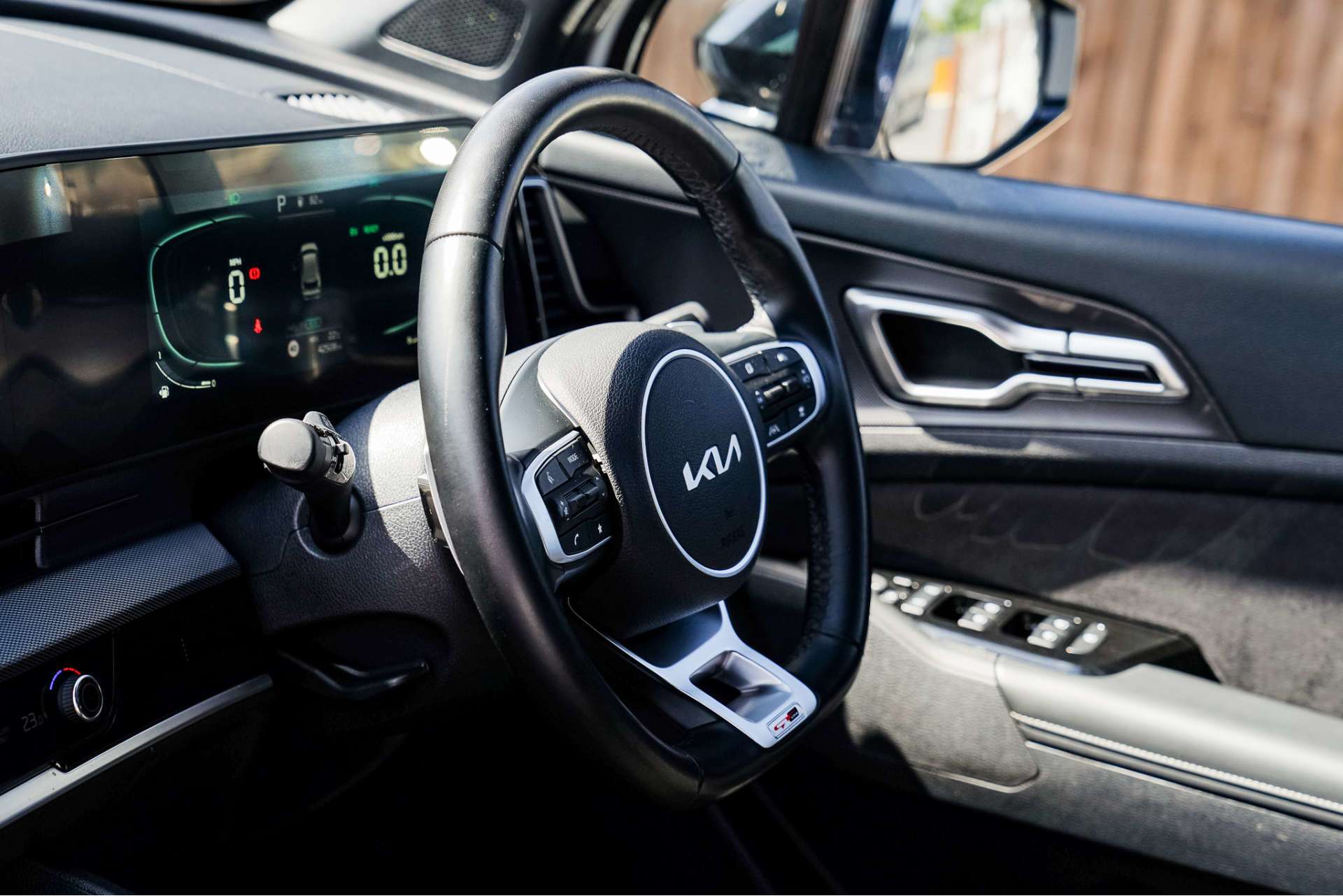KIA SPORTAGE 1.6 T-GDi 13.8kWh GT-Line SUV 5dr Petrol Plug-in Hybrid Auto AWD Euro 6 (s/s) (261 bhp) For Sale