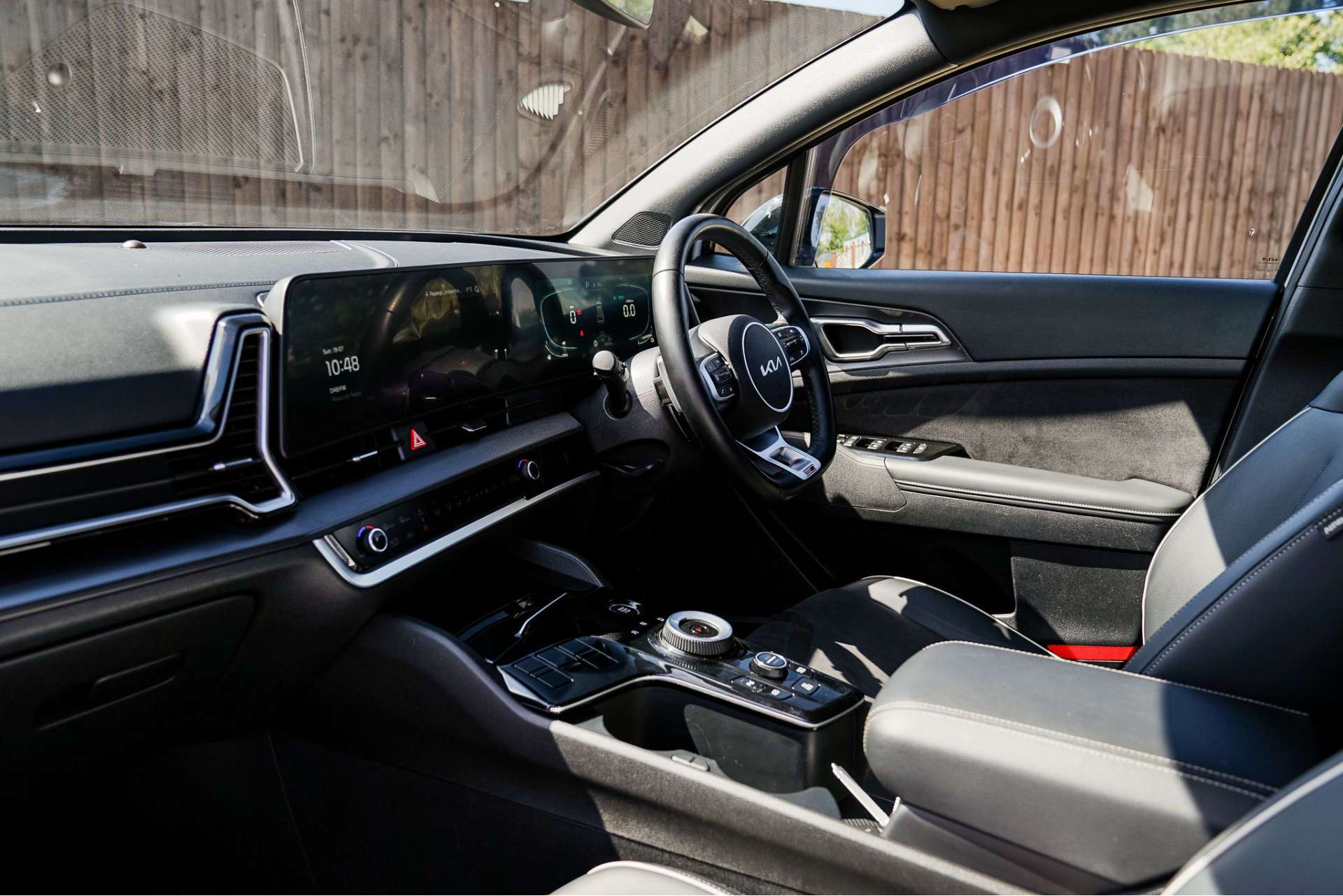 KIA SPORTAGE 1.6 T-GDi 13.8kWh GT-Line SUV 5dr Petrol Plug-in Hybrid Auto AWD Euro 6 (s/s) (261 bhp) For Sale
