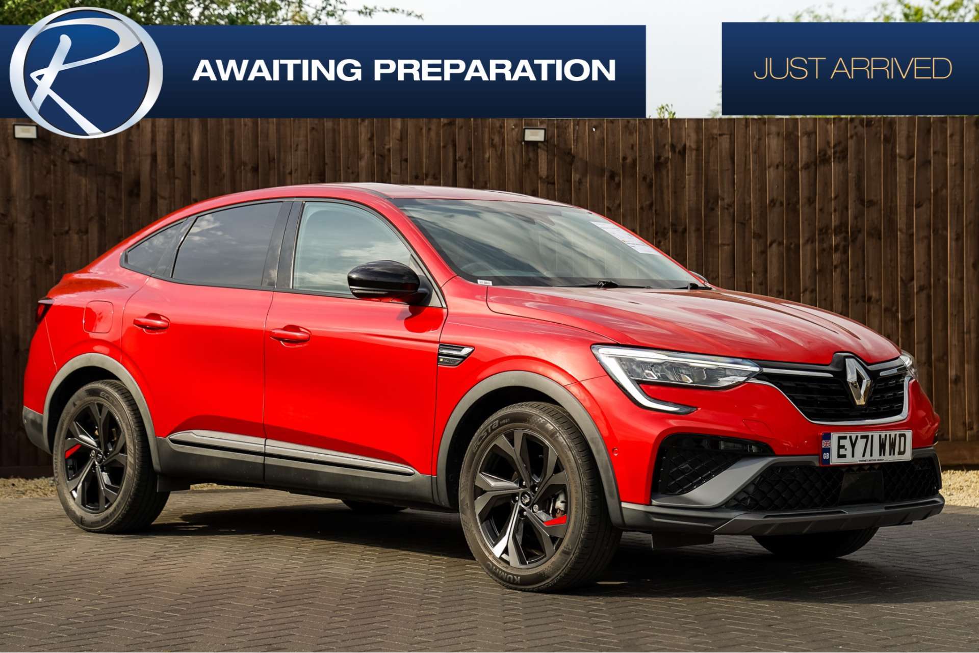 RENAULT ARKANA 1.6 E-TECH r.s. line SUV 5dr Petrol Hybrid Auto 2WD Euro 6 (s/s) (145 bhp) For Sale