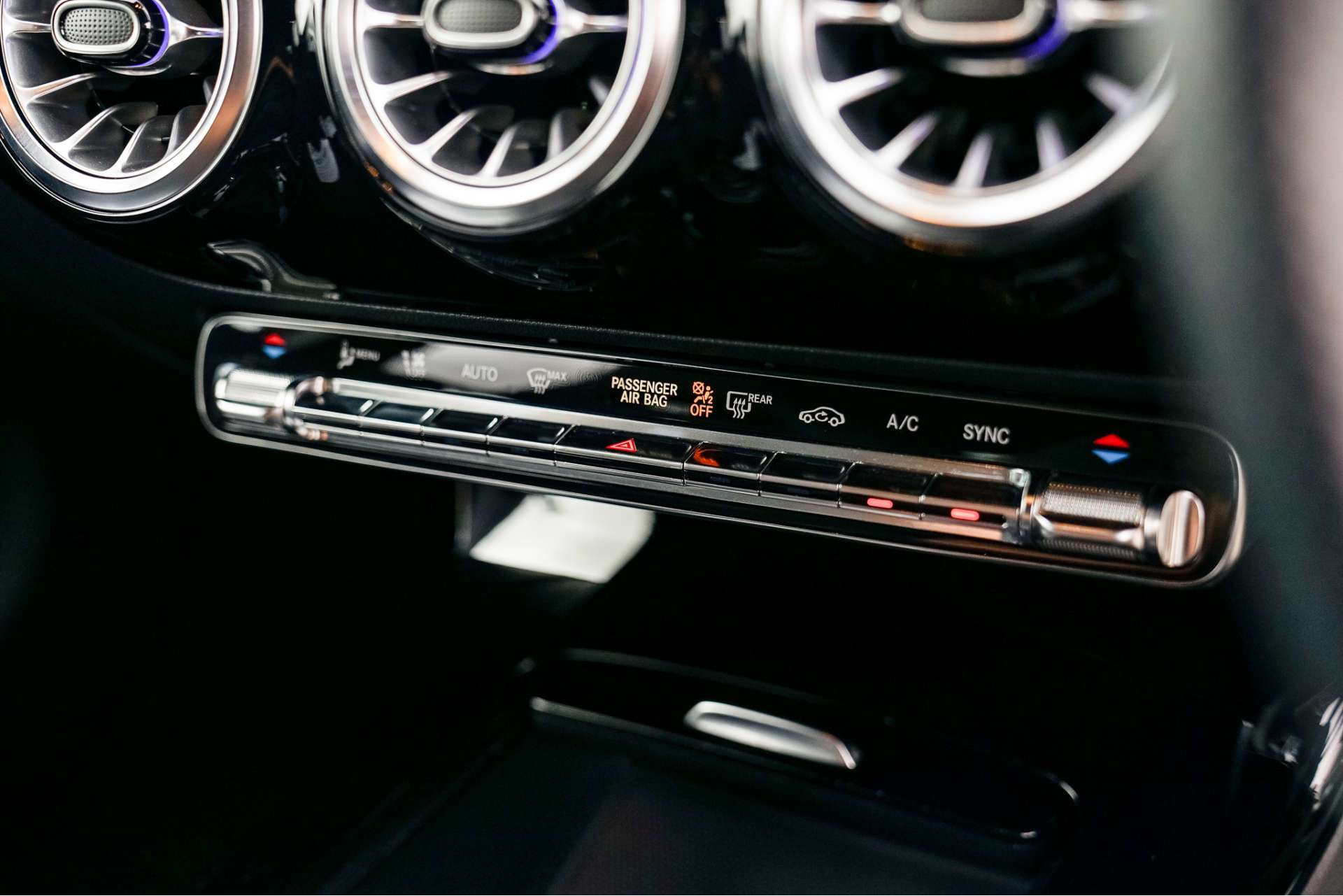 MERCEDES-BENZ A CLASS 1.3 A200 AMG Line Edition (Executive) Hatchback 5dr Petrol 7G-DCT Euro 6 (s/s) (163 ps) For Sale