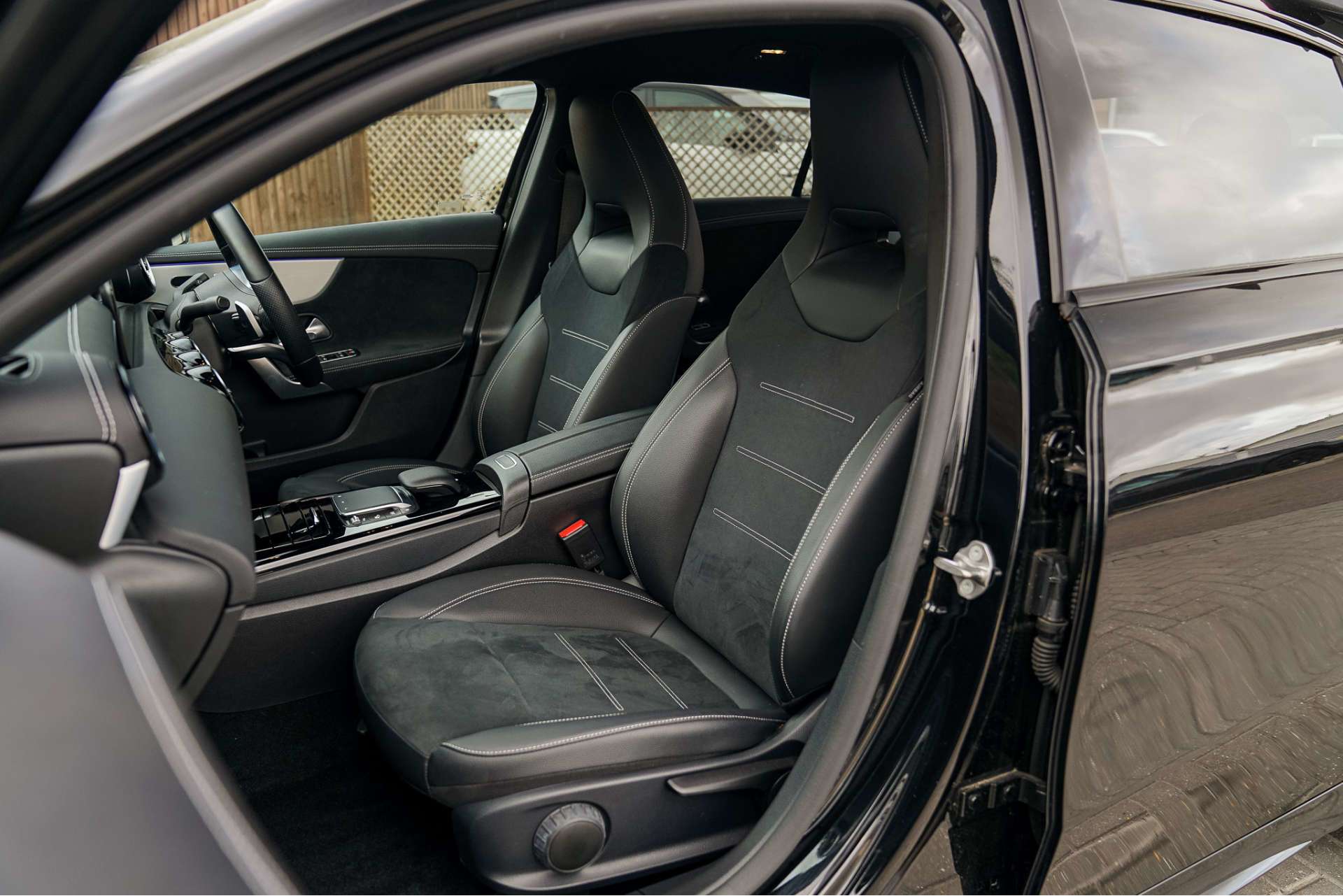 MERCEDES-BENZ A CLASS 1.3 A200 AMG Line Edition (Executive) Hatchback 5dr Petrol 7G-DCT Euro 6 (s/s) (163 ps) For Sale