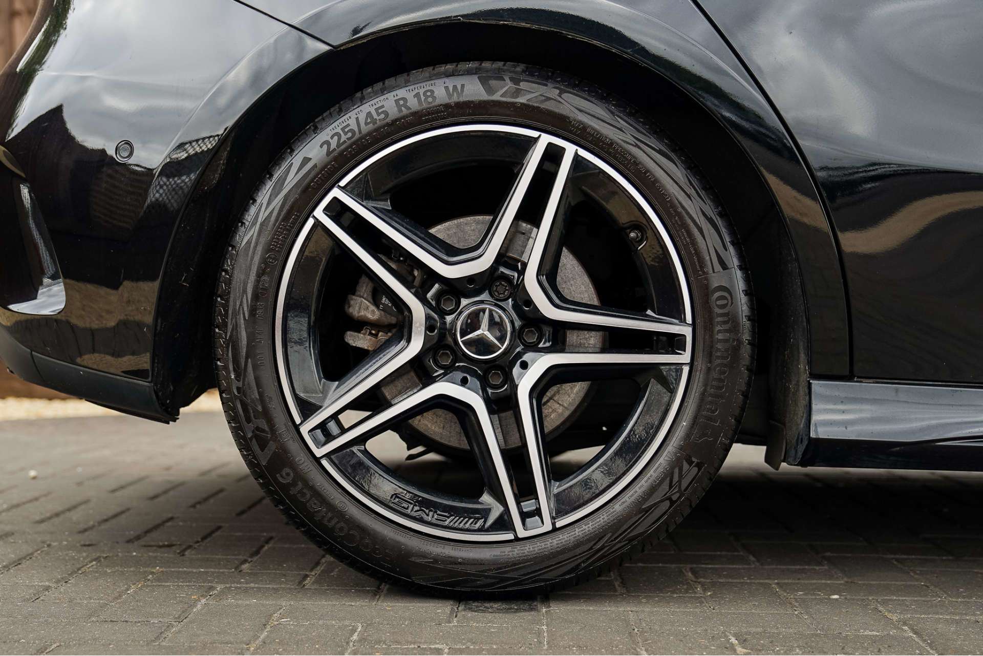 MERCEDES-BENZ A CLASS 1.3 A200 AMG Line Edition (Executive) Hatchback 5dr Petrol 7G-DCT Euro 6 (s/s) (163 ps) For Sale