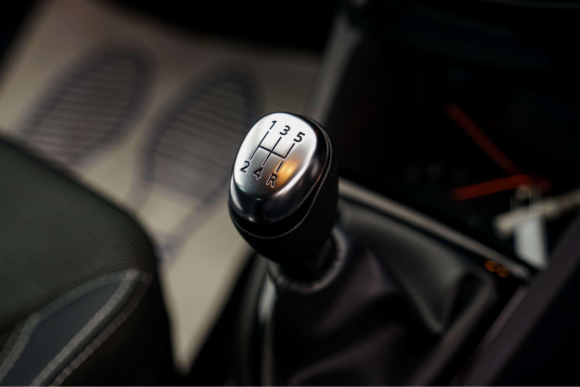 RENAULT CLIO 0.9 Clio Iconic TCe 5dr For Sale