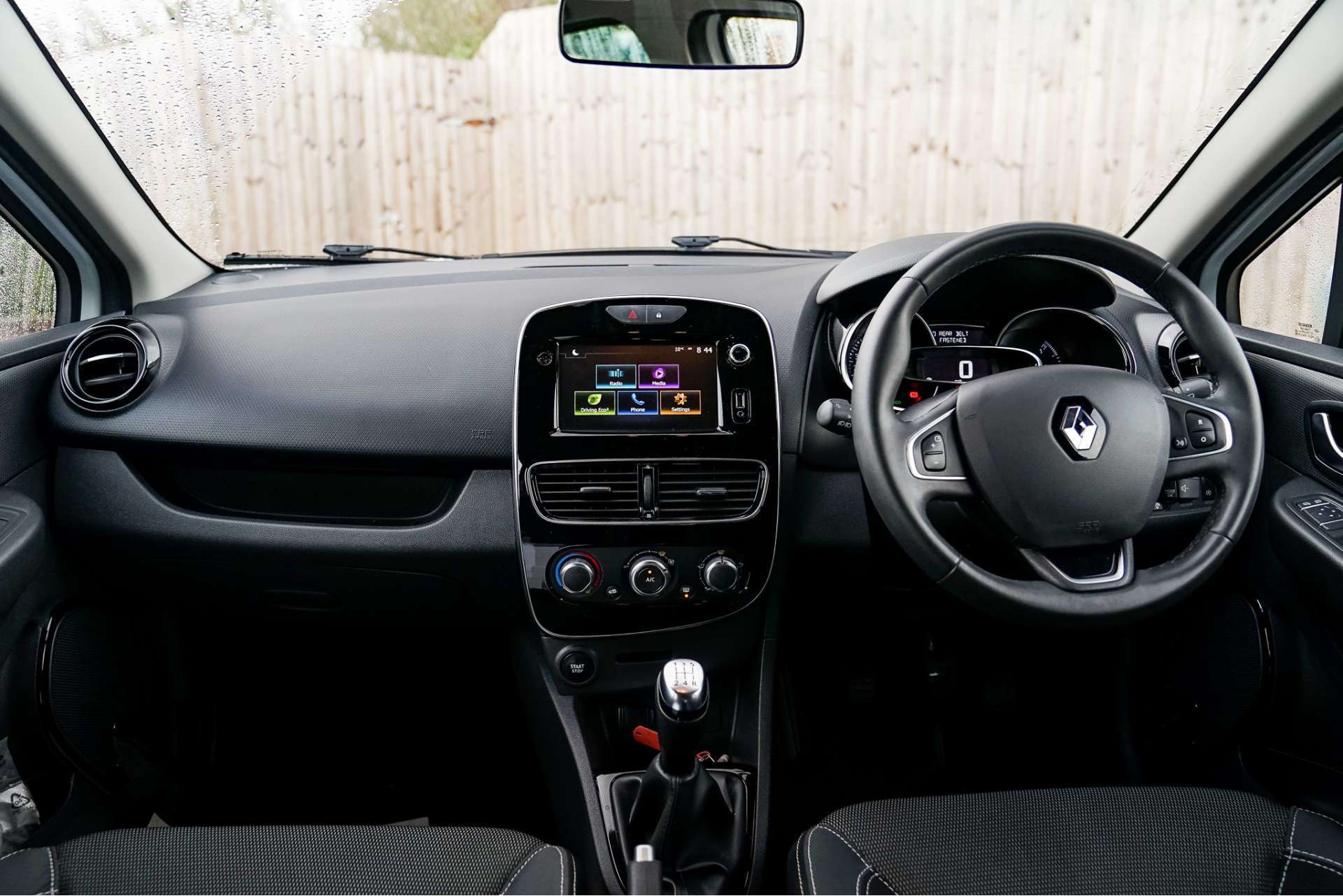 RENAULT CLIO 0.9 Clio Iconic TCe 5dr For Sale