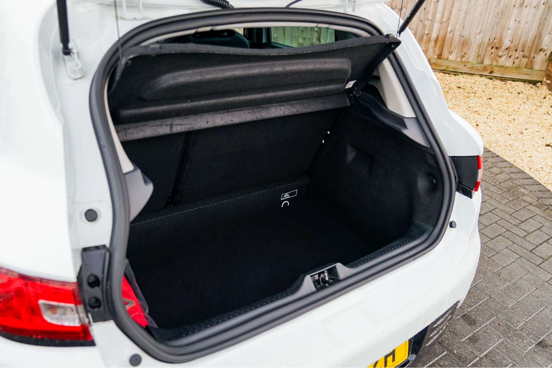 RENAULT CLIO 0.9 Clio Iconic TCe 5dr For Sale