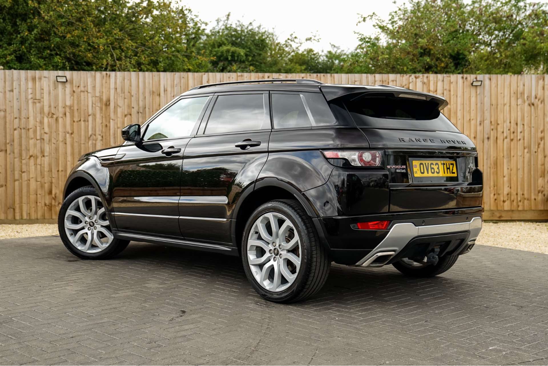 LAND ROVER RANGE ROVER EVOQUE 2.2 SD4 Dynamic 5dr For Sale