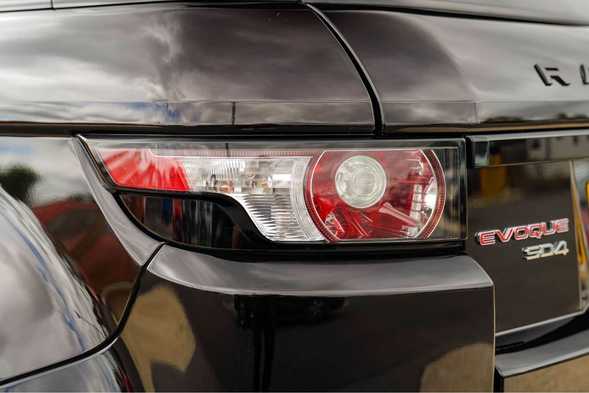 LAND ROVER RANGE ROVER EVOQUE 2.2 SD4 Dynamic 5dr For Sale