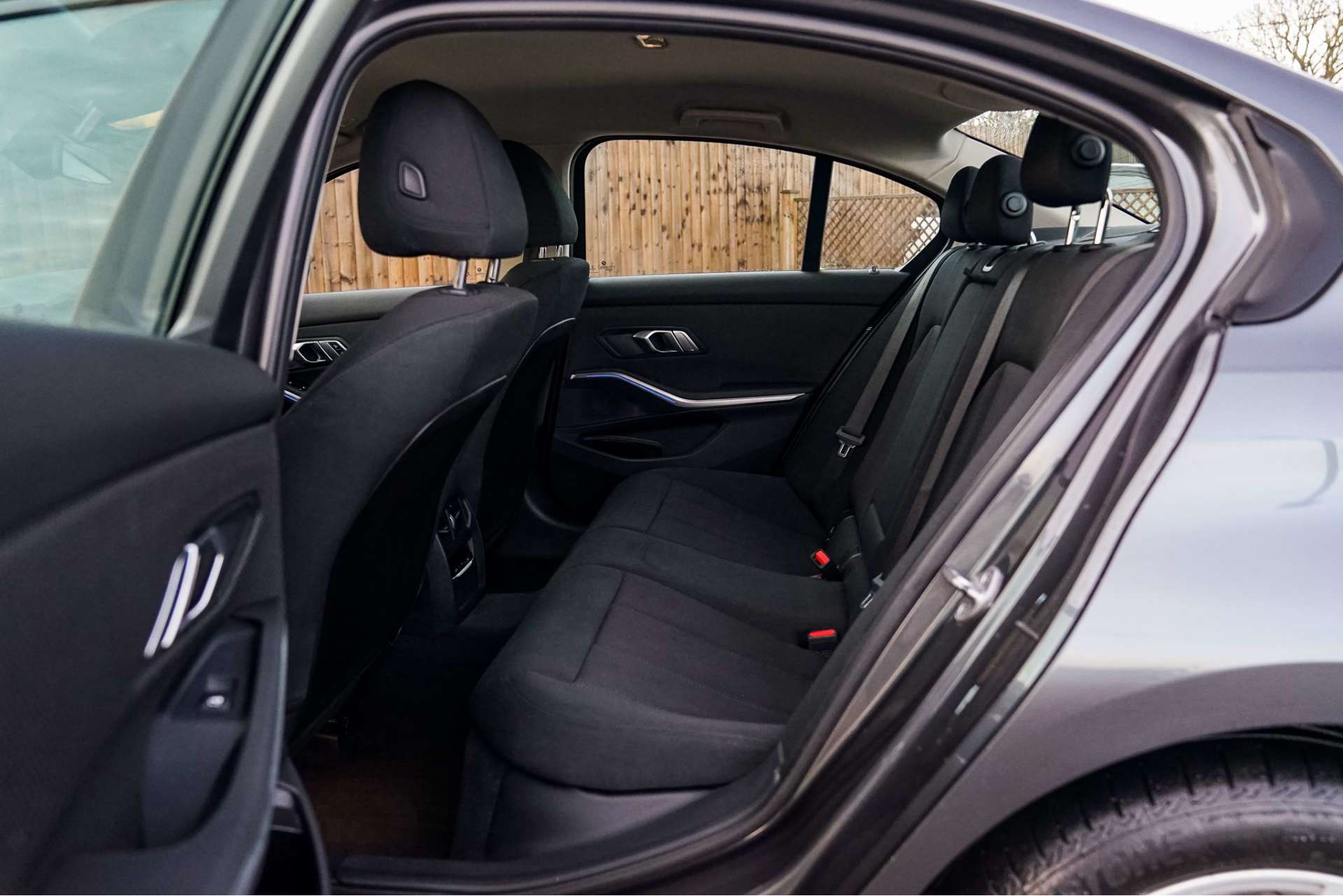 BMW 3 SERIES 2.0 320I SE Auto 4dr For Sale