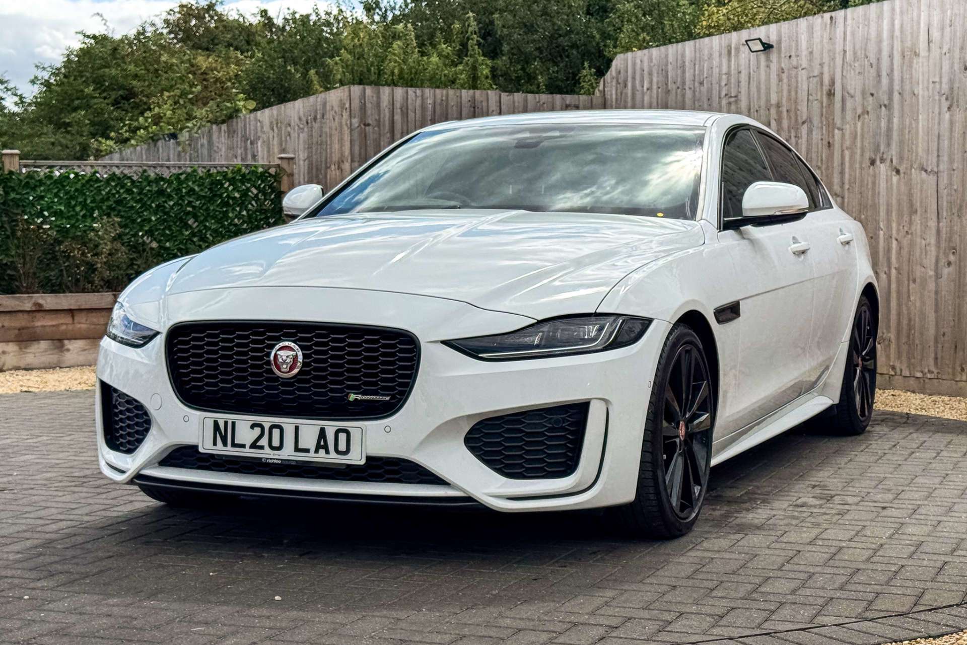JAGUAR XE 2.0 XE R-Dynamic SE D Auto 4dr For Sale