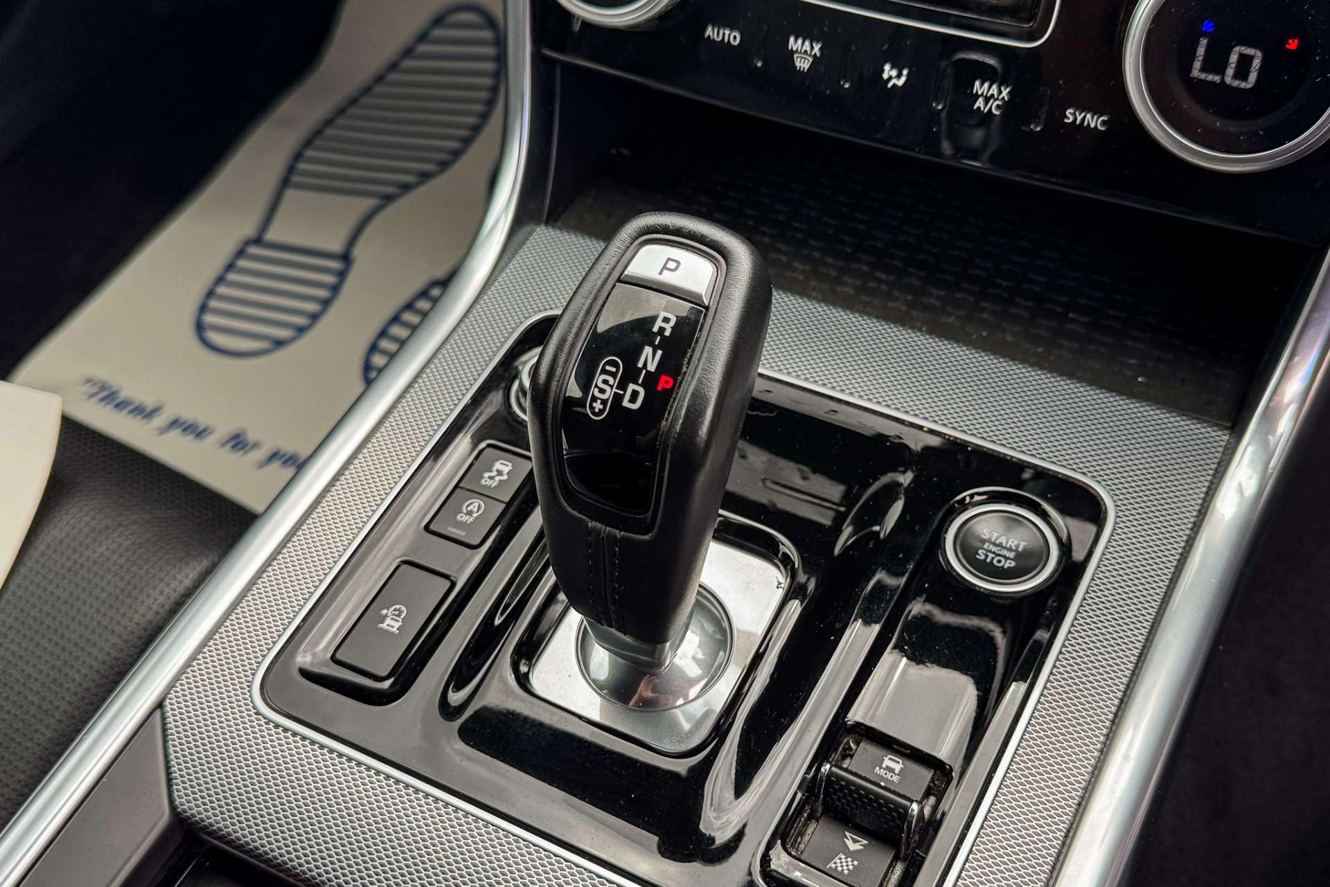 JAGUAR XE 2.0 XE R-Dynamic SE D Auto 4dr For Sale