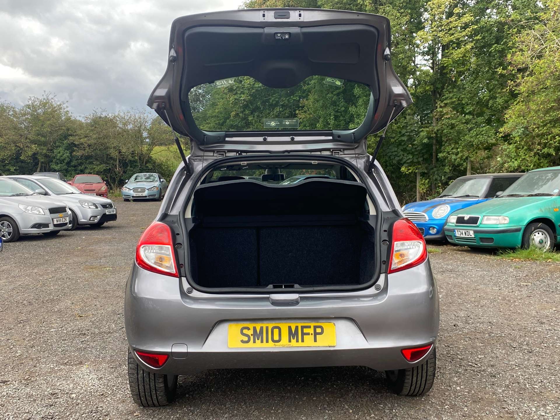 RENAULT CLIO 1.1 Clio Dynamique TomTom 16V 3dr #8