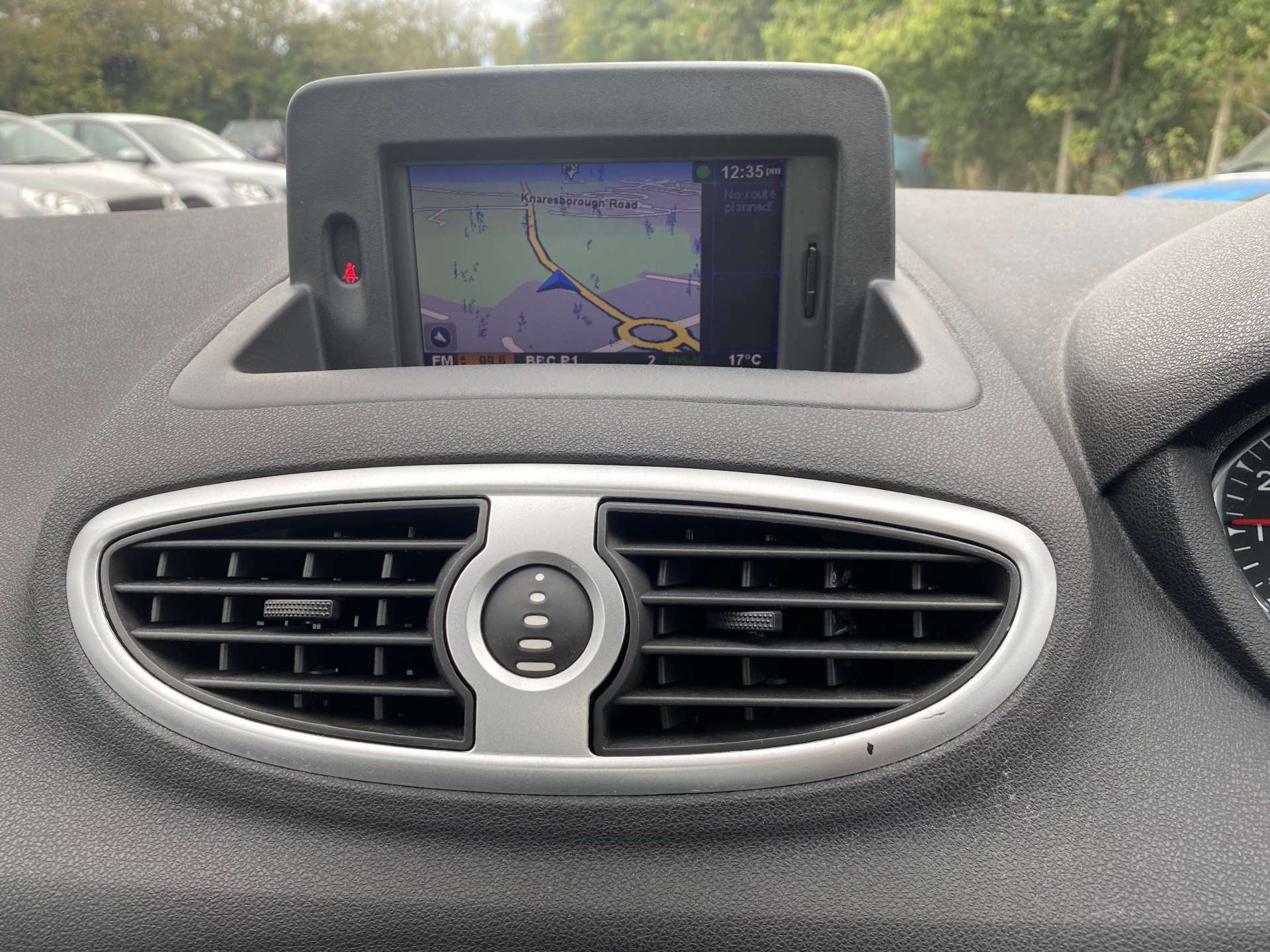 RENAULT CLIO 1.1 Clio Dynamique TomTom 16V 3dr #20