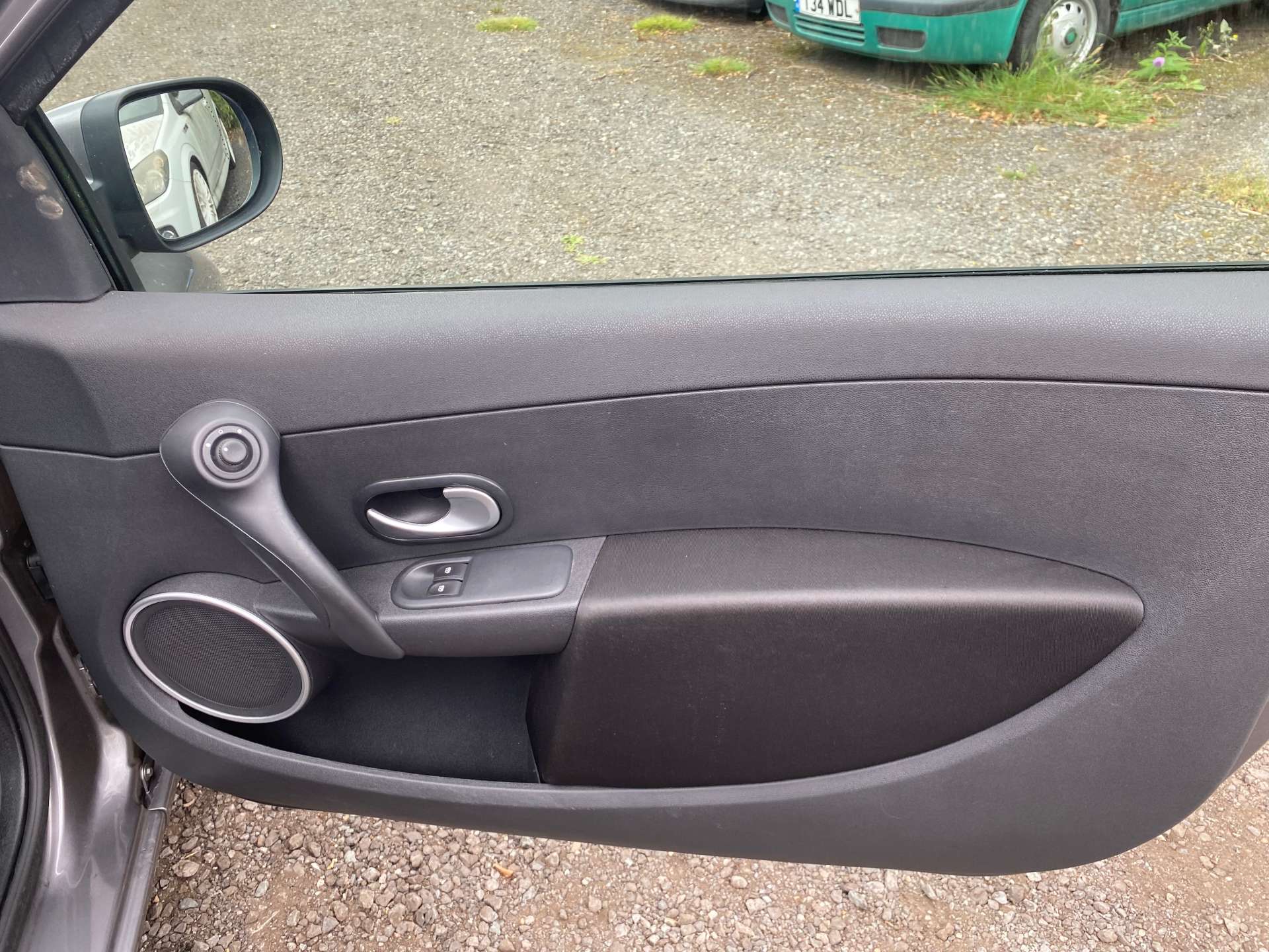 RENAULT CLIO 1.1 Clio Dynamique TomTom 16V 3dr #28