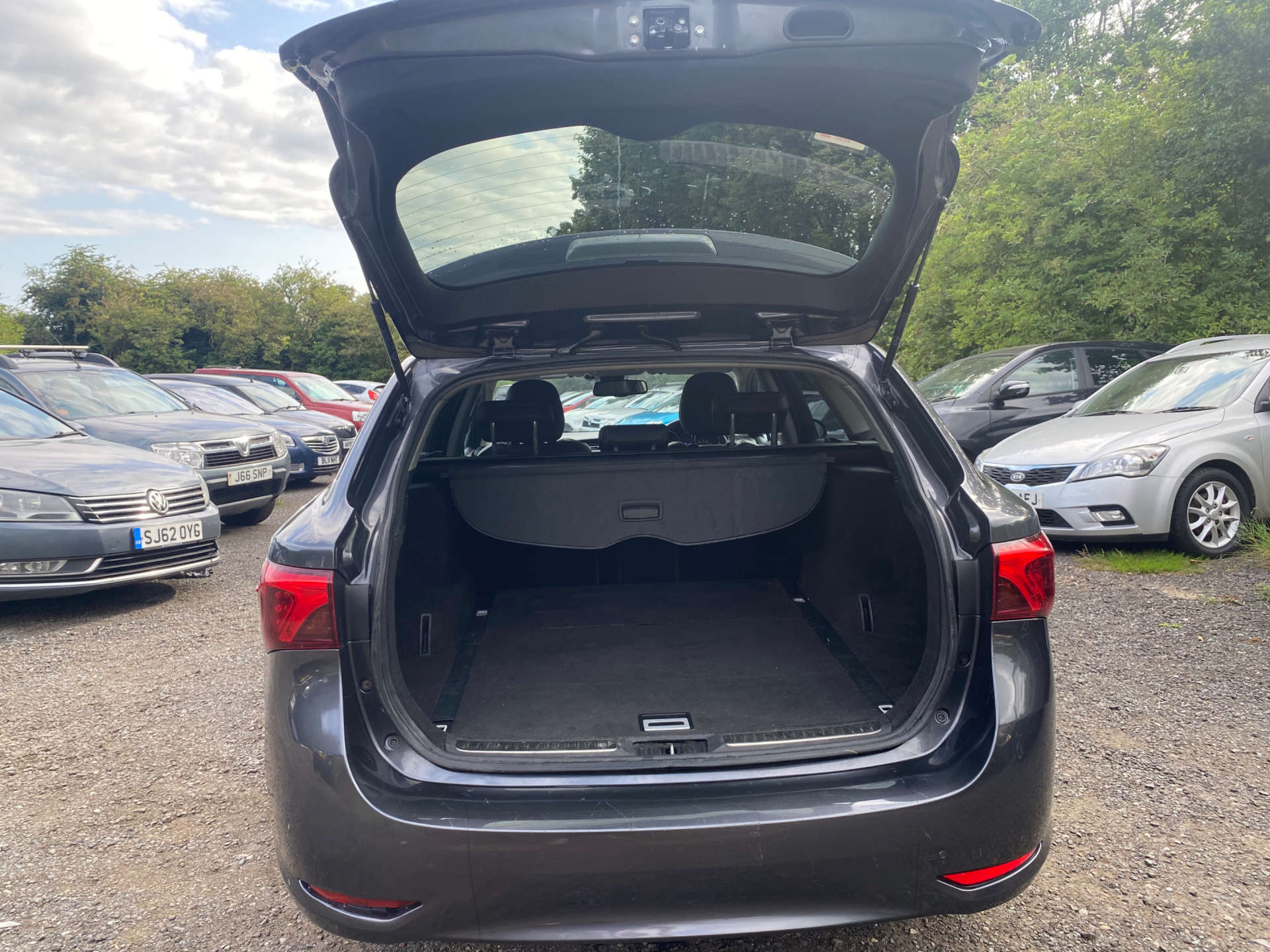 Toyota AVENSIS 1.6 Avensis Business Edition+ D-4D 5dr #8