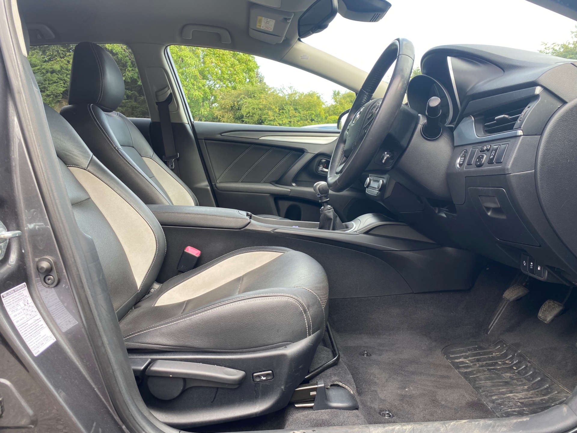 Toyota AVENSIS 1.6 Avensis Business Edition+ D-4D 5dr #11