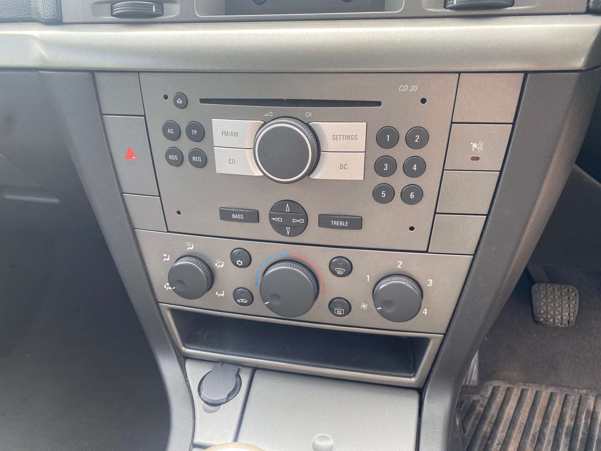 Vauxhall VECTRA 1.8 Vectra Life 5dr #23