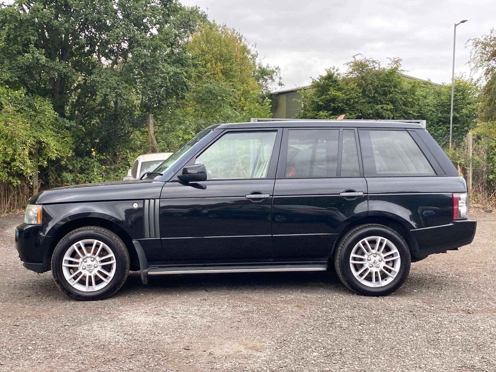 Land Rover Range Rover 3.6 Range Rover Vogue TDV8 Auto 4WD 5dr #3