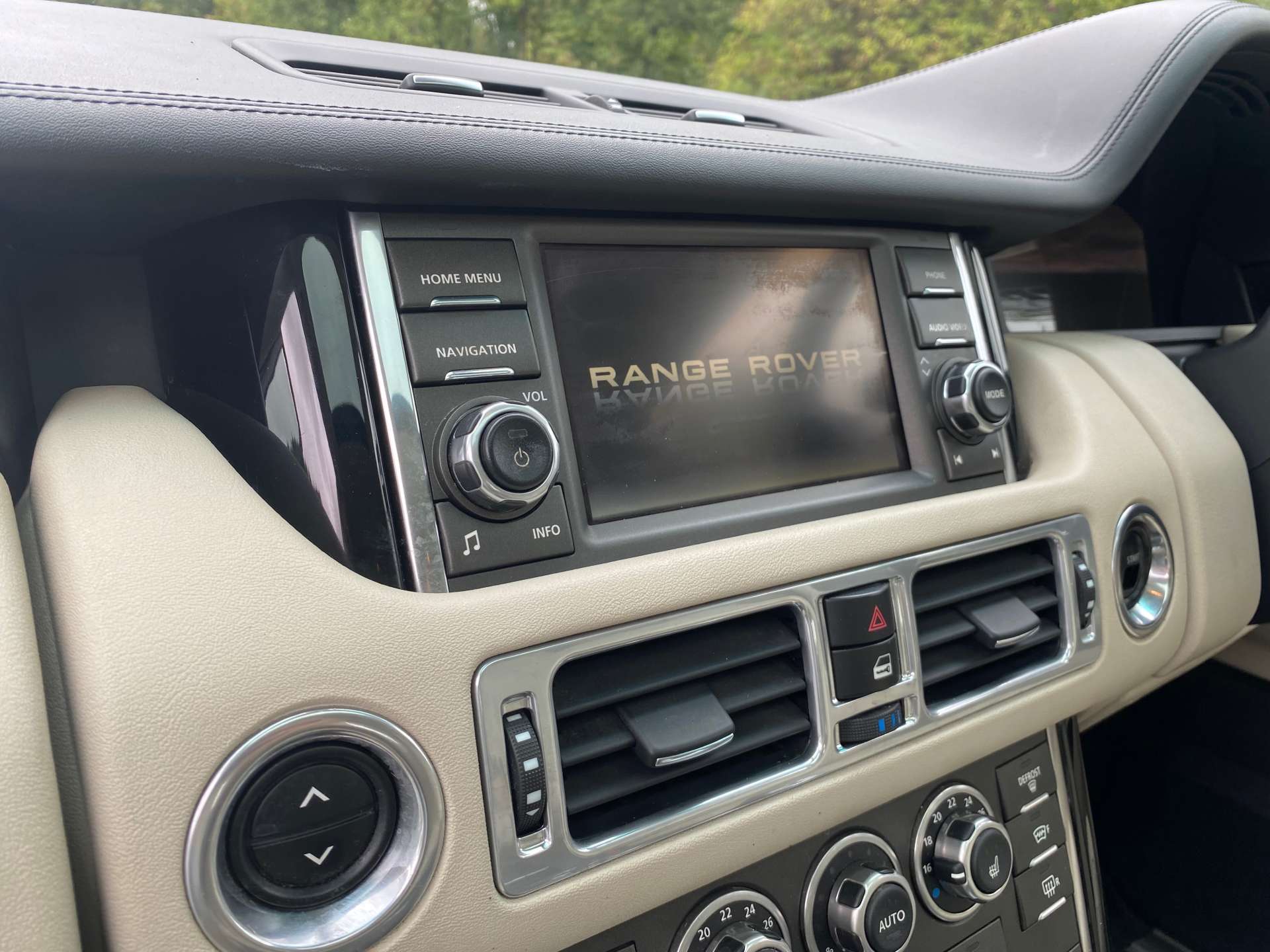 Land Rover Range Rover 3.6 Range Rover Vogue TDV8 Auto 4WD 5dr #16