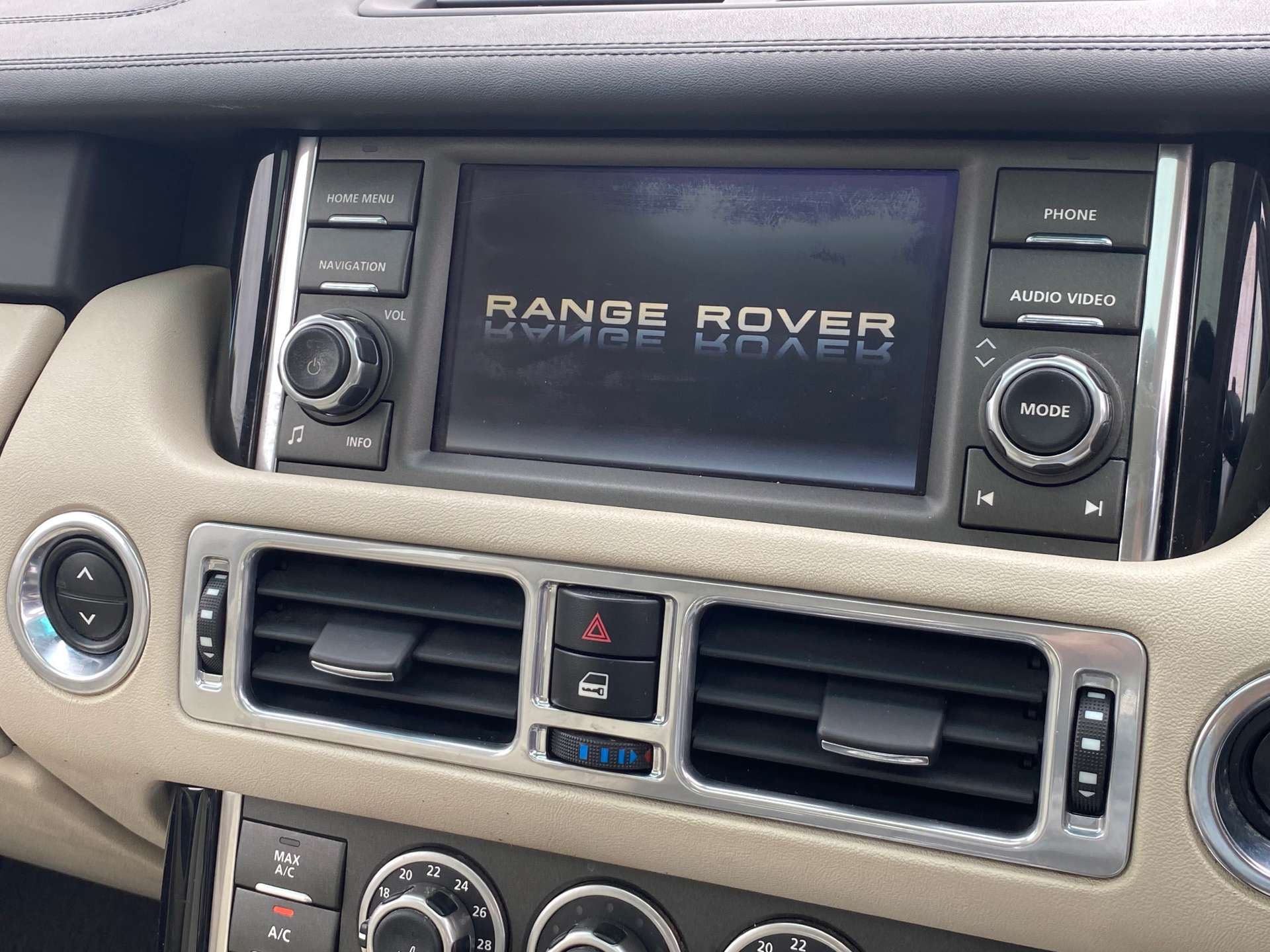 Land Rover Range Rover 3.6 Range Rover Vogue TDV8 Auto 4WD 5dr #20