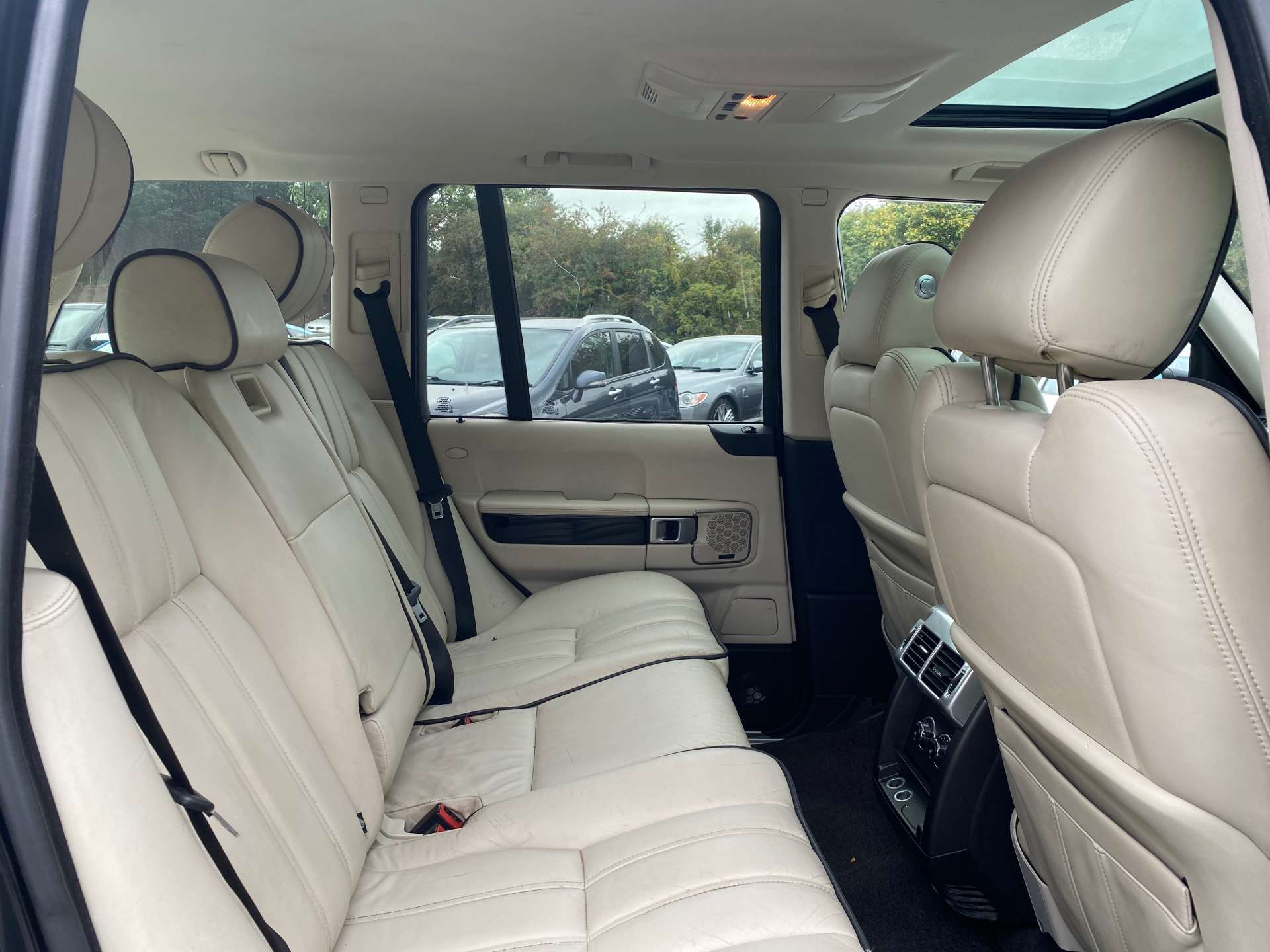 Land Rover Range Rover 3.6 Range Rover Vogue TDV8 Auto 4WD 5dr #30