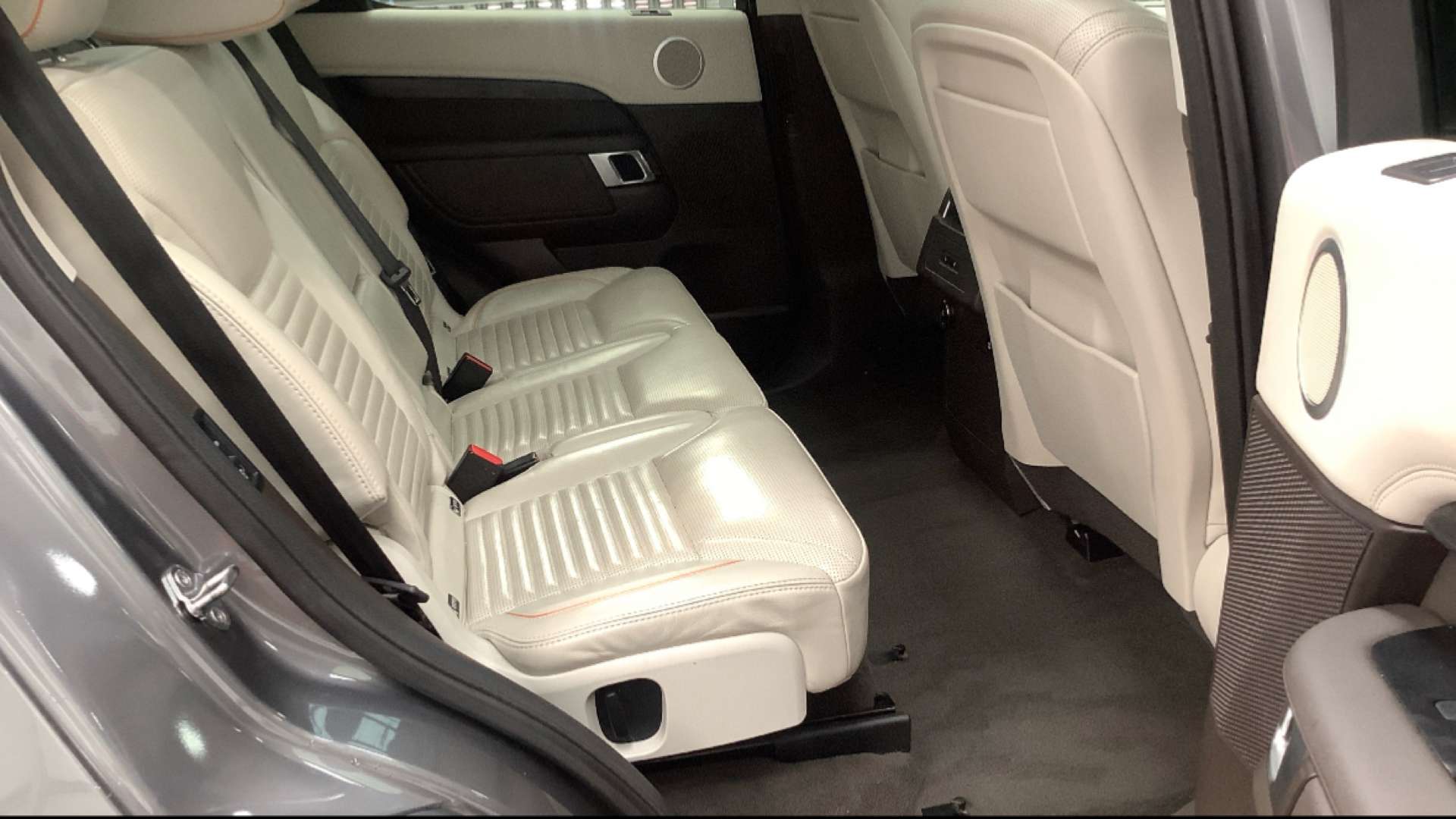 LAND ROVER DISCOVERY 2.0 Discovery HSE SD4 Auto 4WD 5dr #8