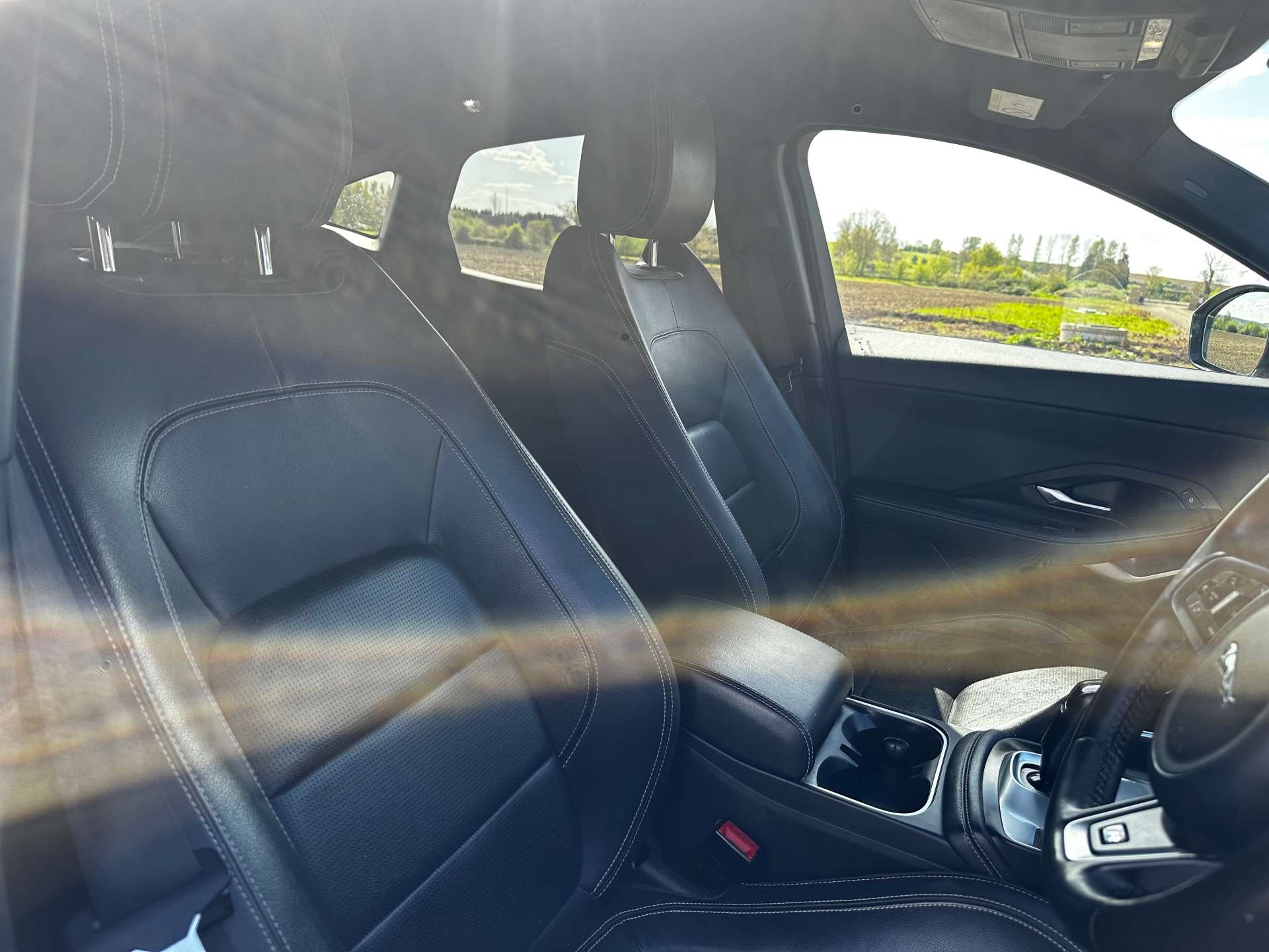 JAGUAR E-PACE 2.0 E-Pace R-Dynamic S AWD Auto 4WD 5dr #40