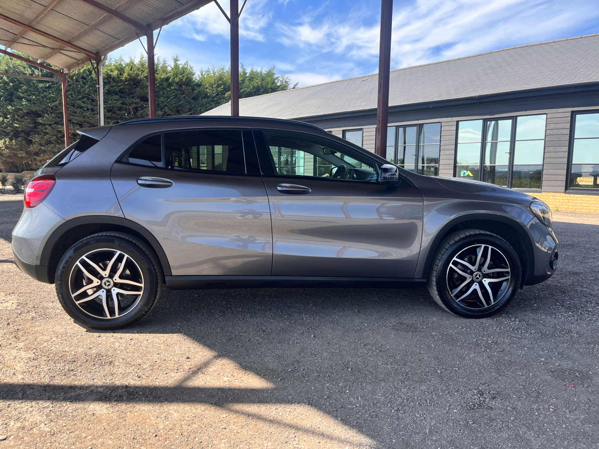 MERCEDES-BENZ GLA 1.6 GLA 180 Urban Edition Auto 5dr #15