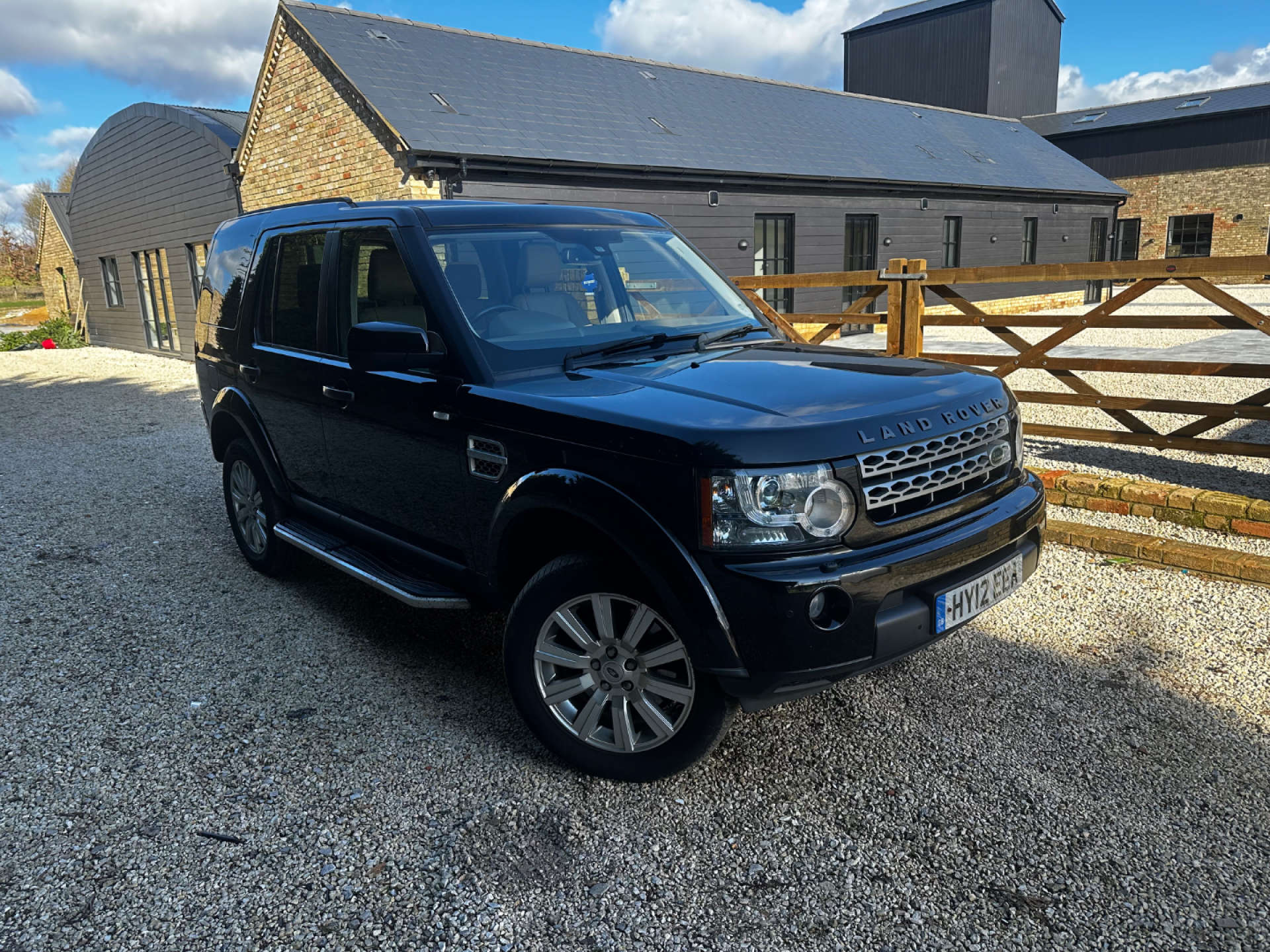 LAND ROVER DISCOVERY 3.0 Discovery HSE SDV6 Auto 4WD 5dr #4