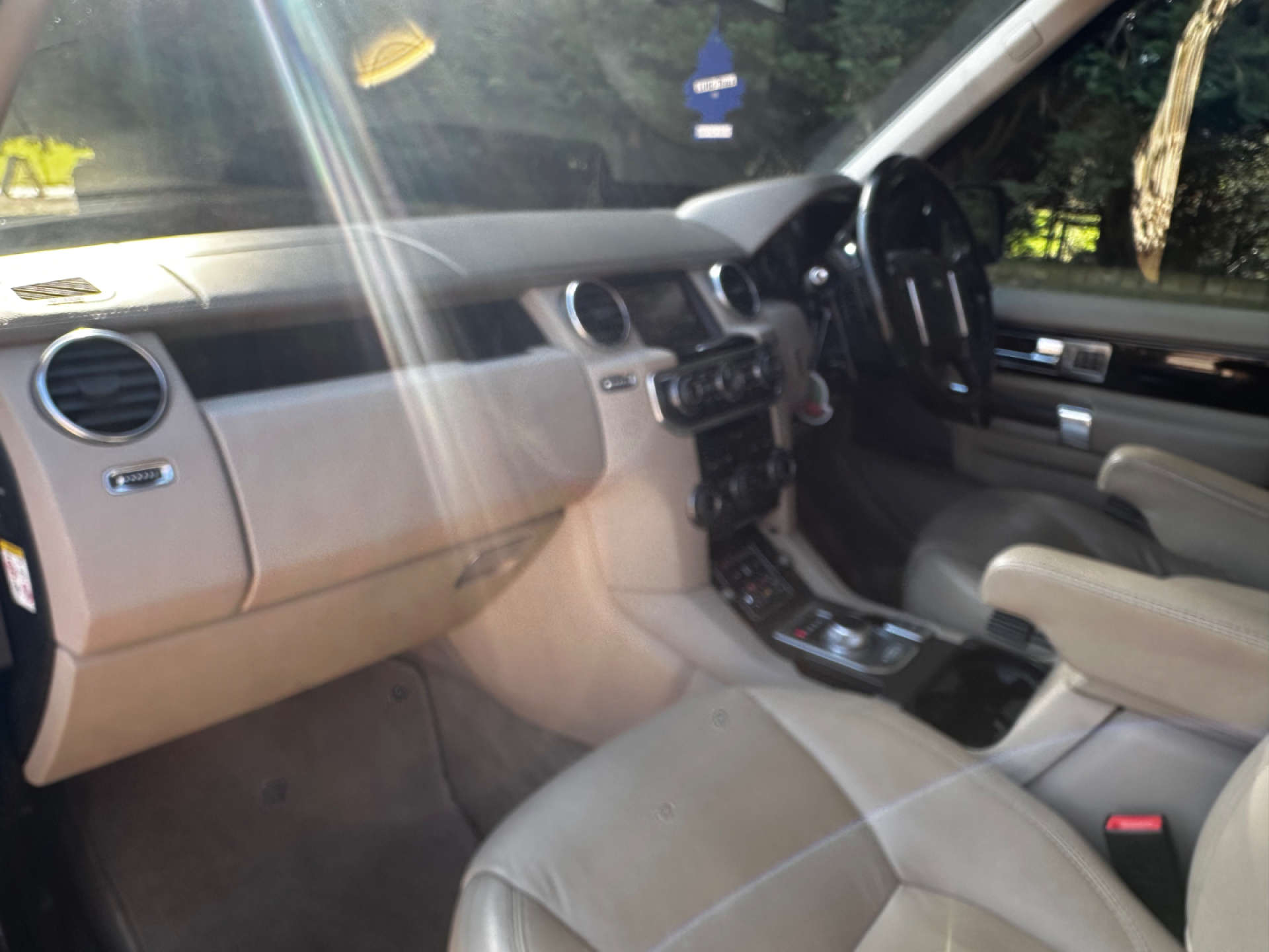 LAND ROVER DISCOVERY 3.0 Discovery HSE SDV6 Auto 4WD 5dr #23