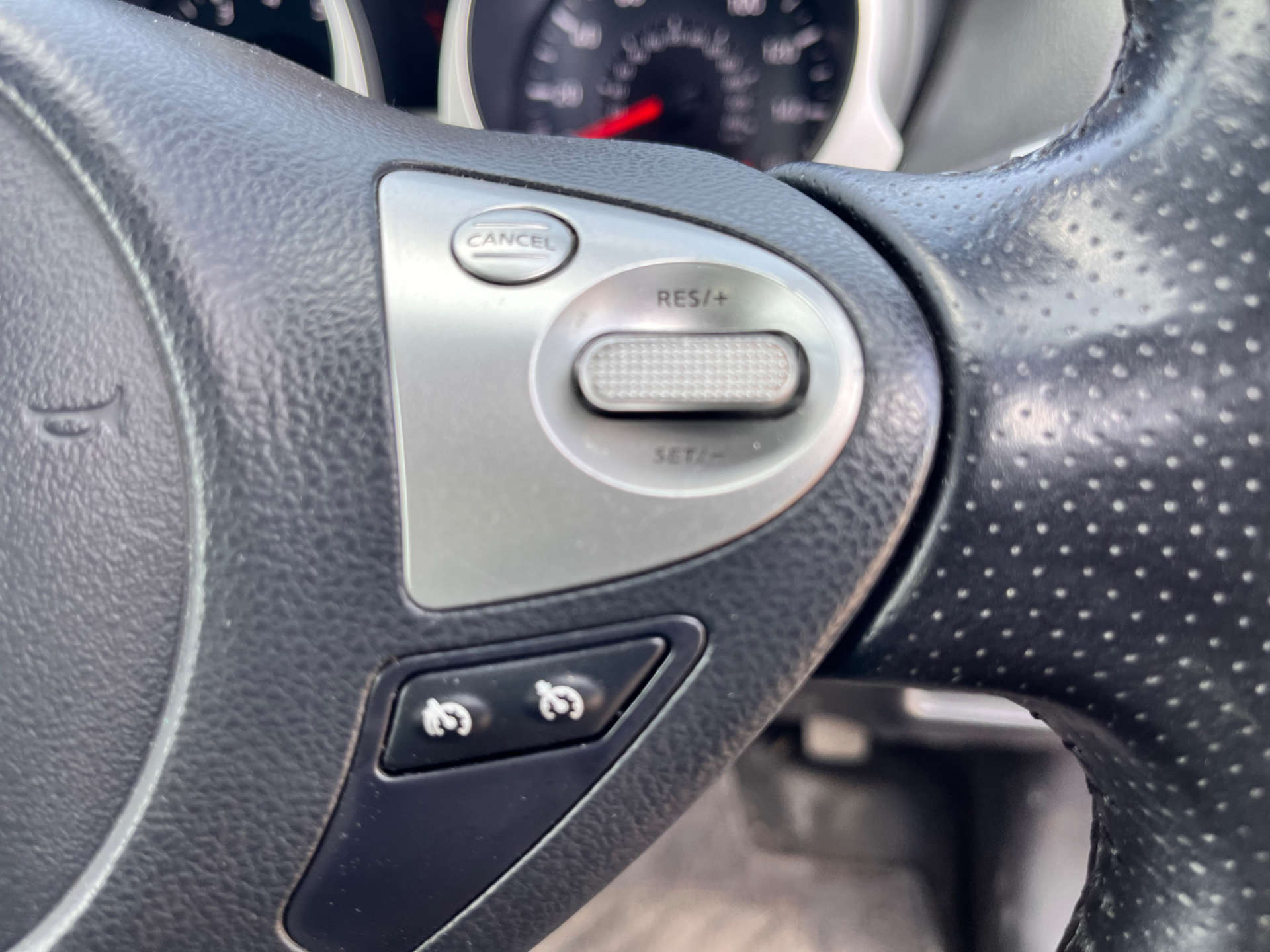 NISSAN JUKE 1.2 Juke Tekna DiG-T 5dr #39