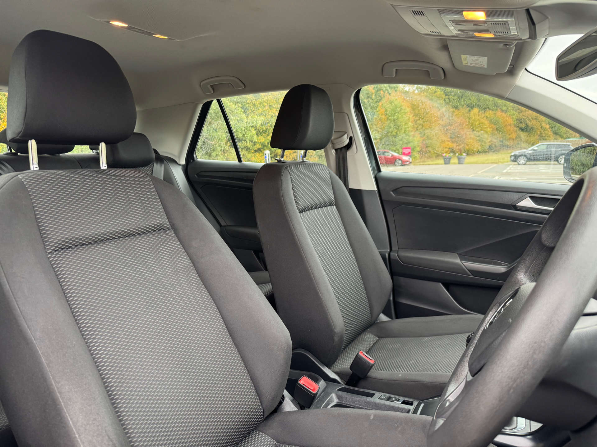 VOLKSWAGEN T-ROC 1.6 T-Roc S TDI 5dr #28