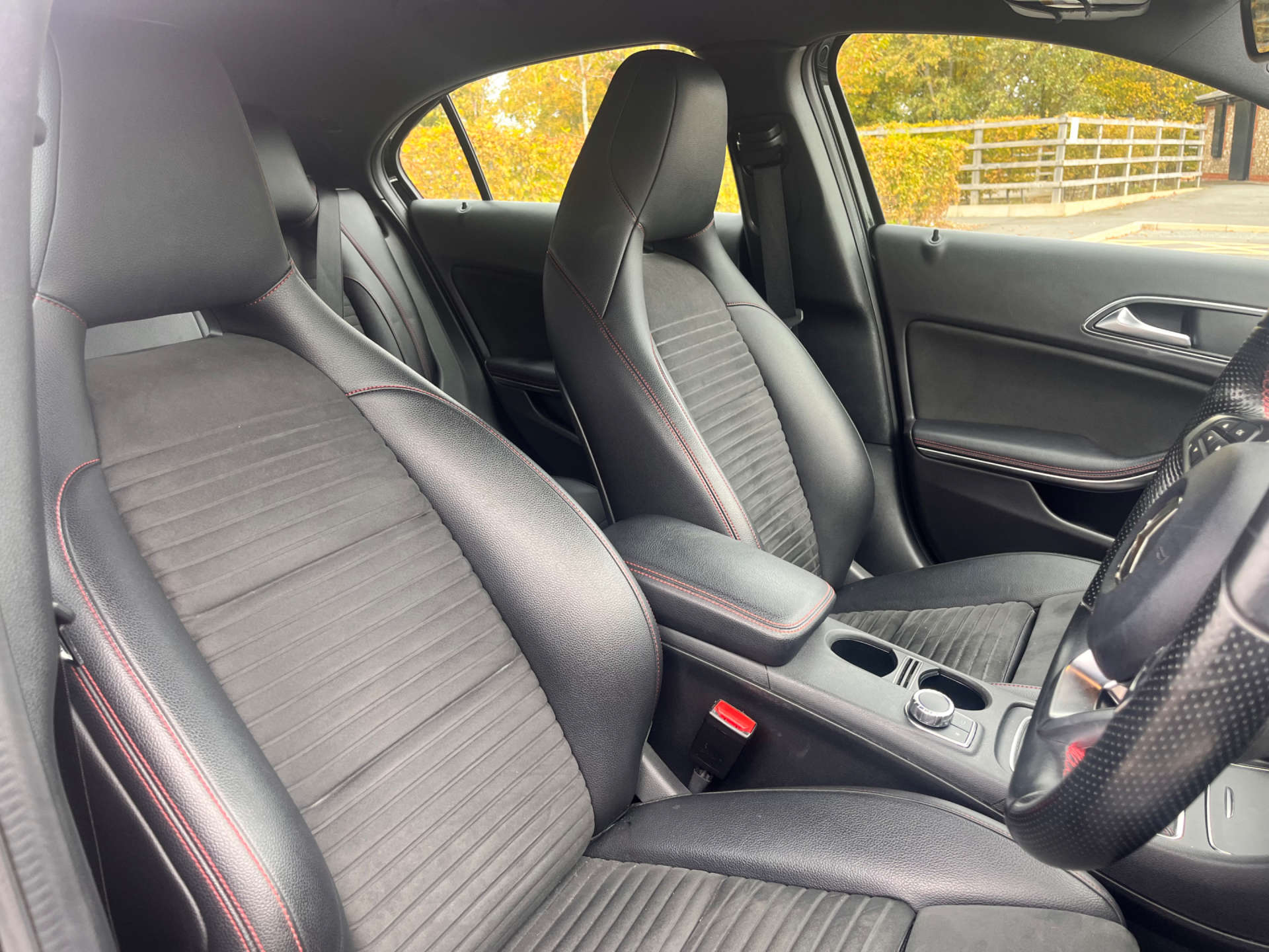 MERCEDES-BENZ A-CLASS 1.6 A 180 AMG Line 5dr #26