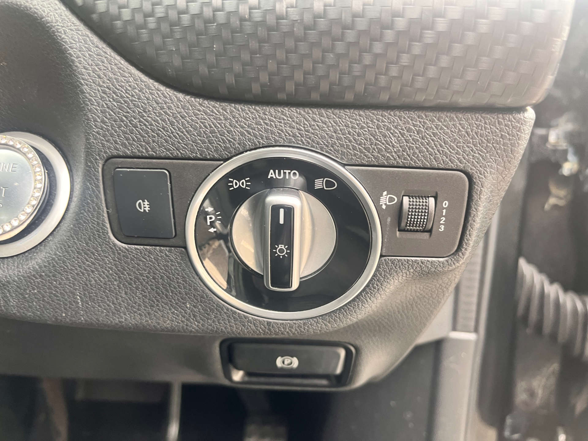 MERCEDES-BENZ A-CLASS 1.6 A 180 AMG Line 5dr #28