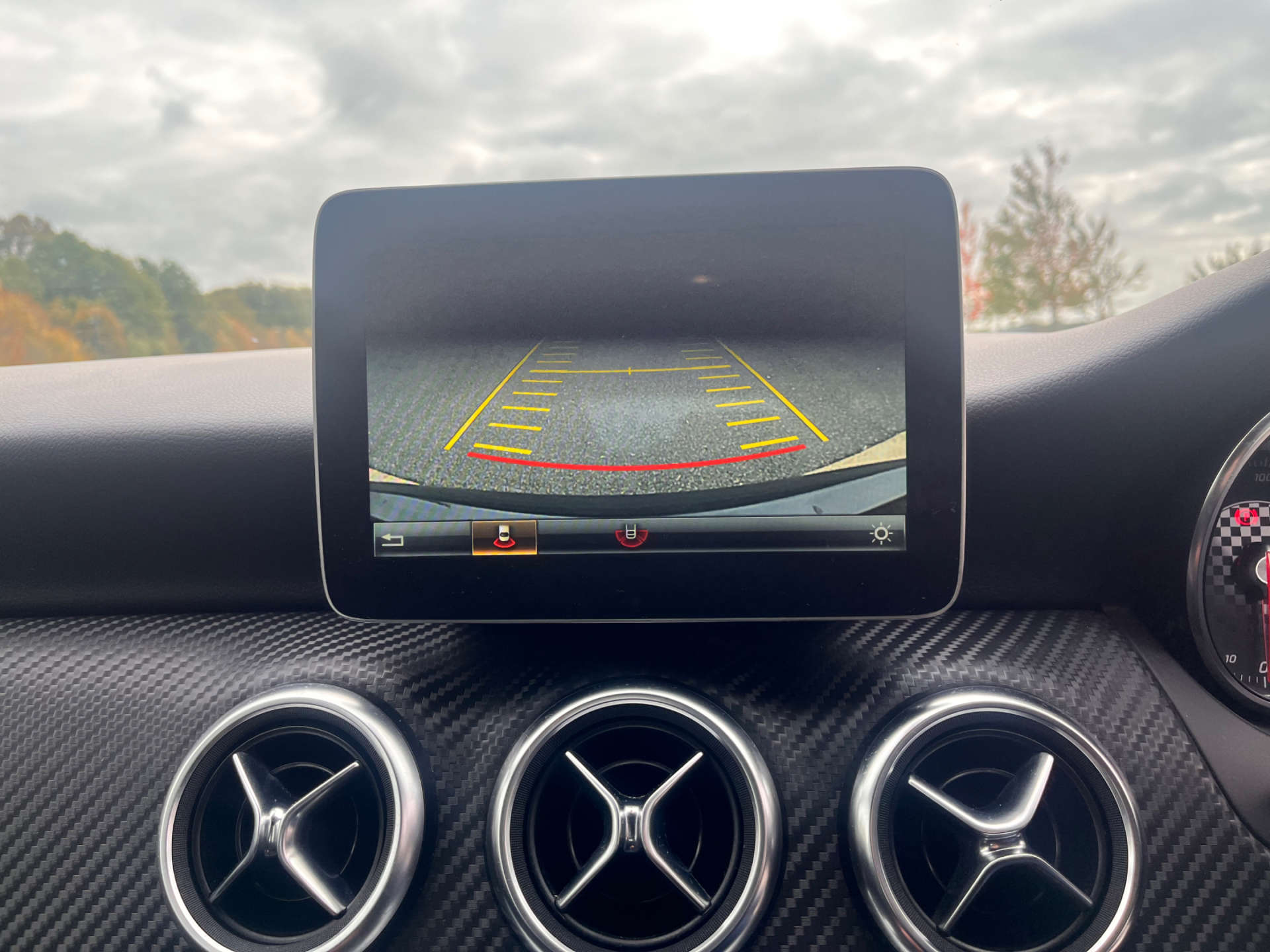 MERCEDES-BENZ A-CLASS 1.6 A 180 AMG Line 5dr #32