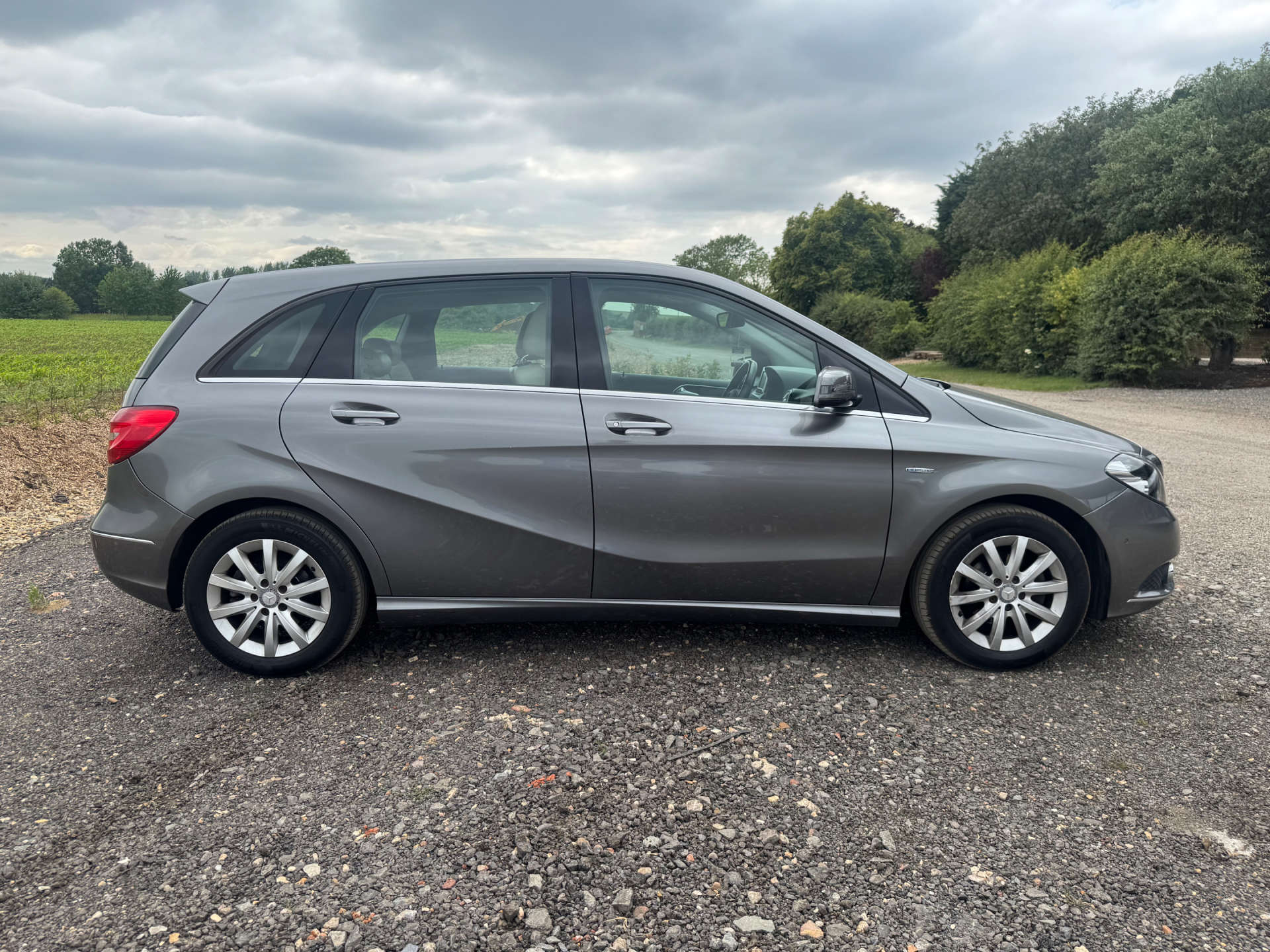 MERCEDES-BENZ B-CLASS 1.6 B180 BlueEfficiency SE Auto 5dr #12