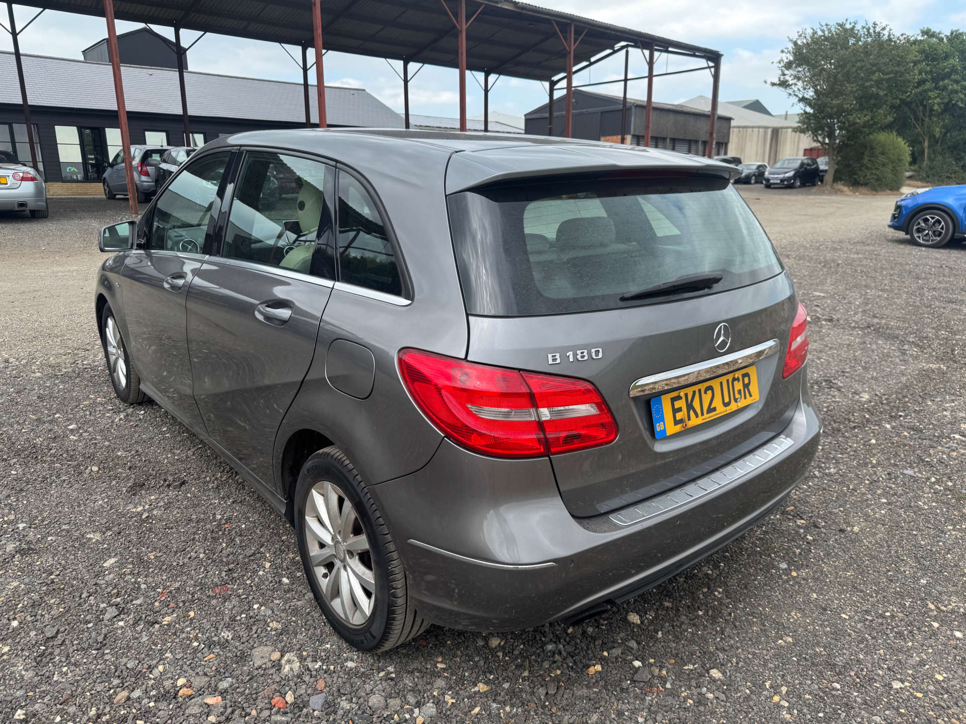 MERCEDES-BENZ B-CLASS 1.6 B180 BlueEfficiency SE Auto 5dr #14