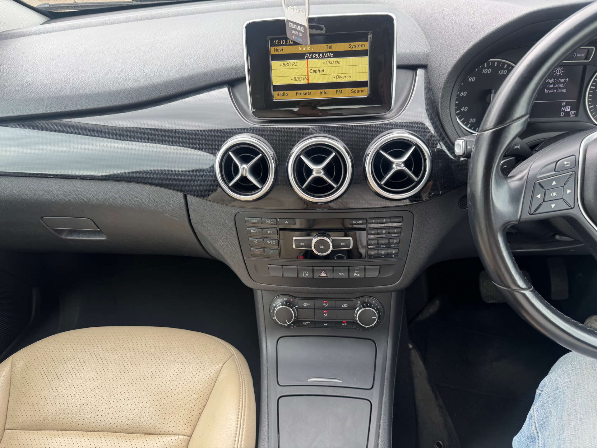 MERCEDES-BENZ B-CLASS 1.6 B180 BlueEfficiency SE Auto 5dr #38
