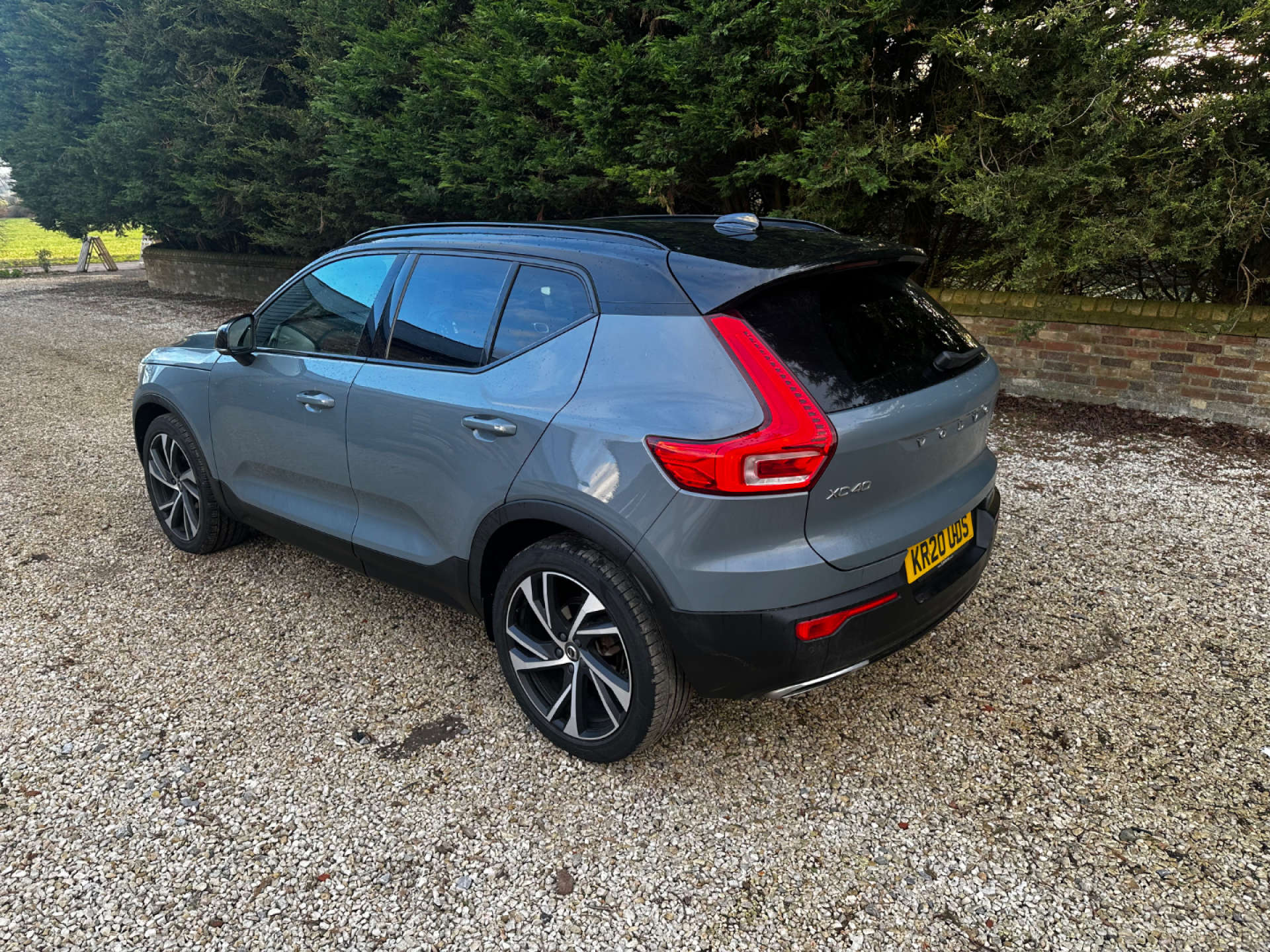 VOLVO XC40 2.0 XC40 R-Design Pro D3 Auto 5dr #11